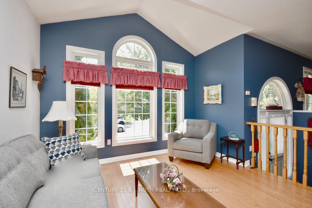 Photo 7 of 263 Dock Road, Barrie, Innis-Shore — HOMEH