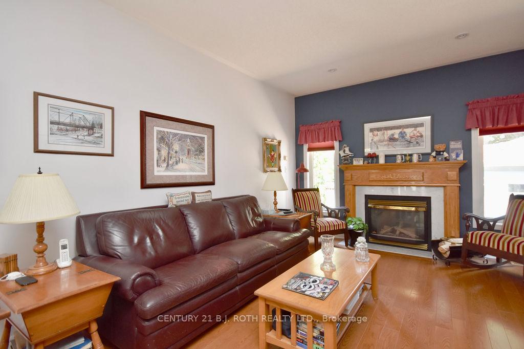 Photo 17 of 263 Dock Road, Barrie, Innis-Shore — HOMEH