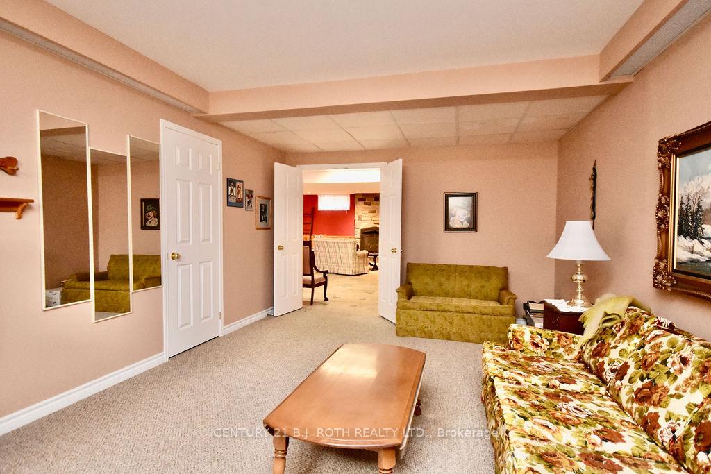 Photo 24 of 263 Dock Road, Barrie, Innis-Shore — HOMEH