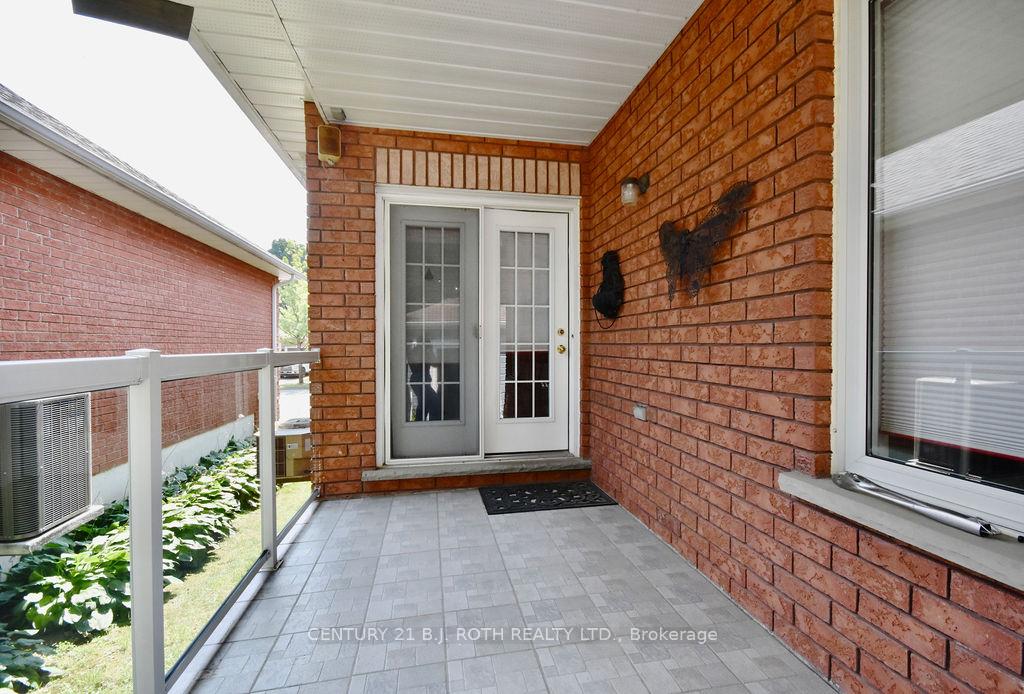 Photo 25 of 263 Dock Road, Barrie, Innis-Shore — HOMEH