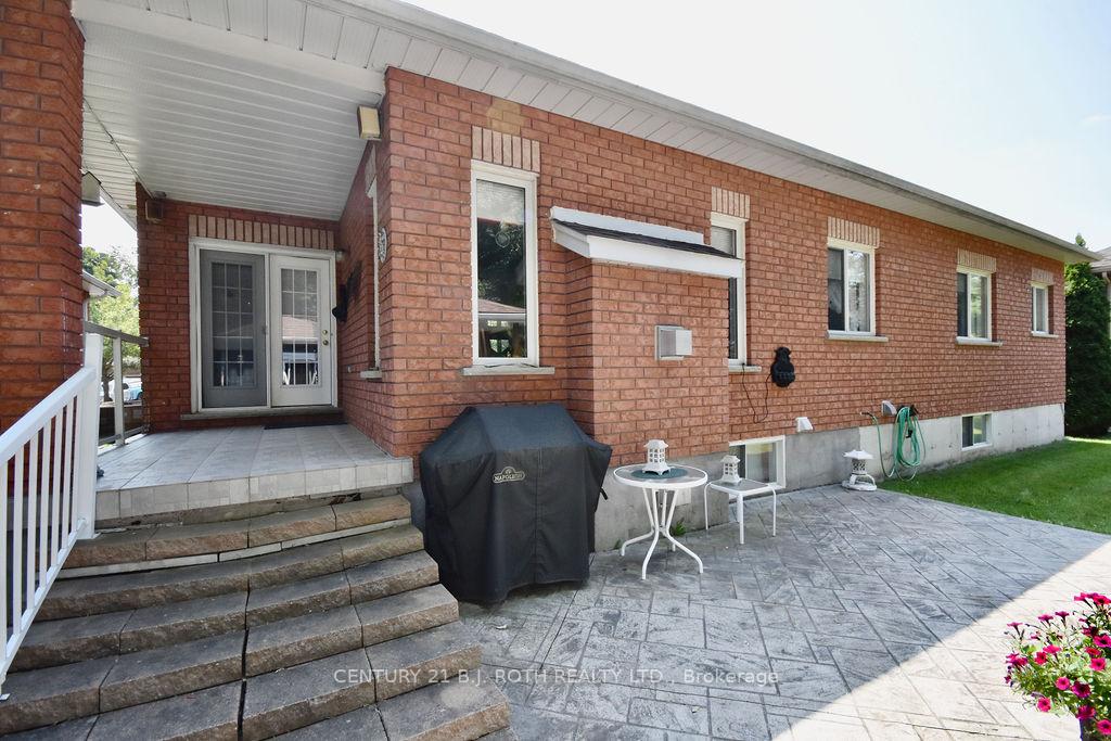 Photo 22 of 263 Dock Road, Barrie, Innis-Shore — HOMEH
