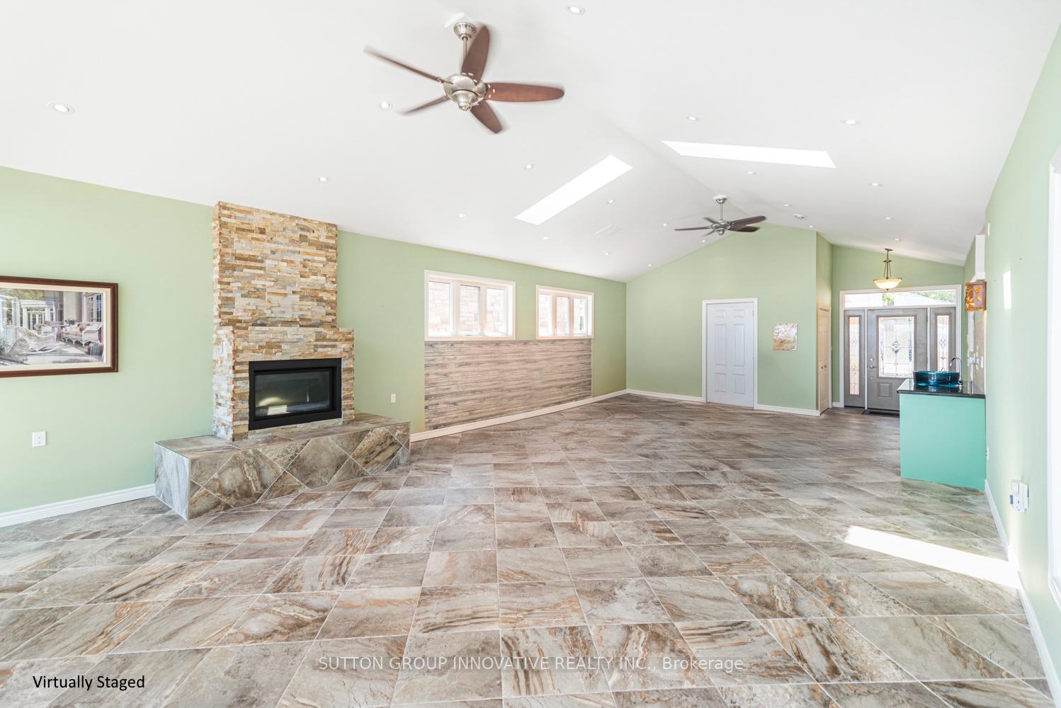Photo 10 of 38 Lakeside Drive, Grimsby, Grimsby Beach — HOMEH