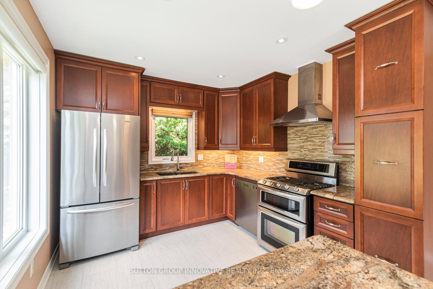 Photo 21 of 38 Lakeside Drive, Grimsby, Grimsby Beach — HOMEH