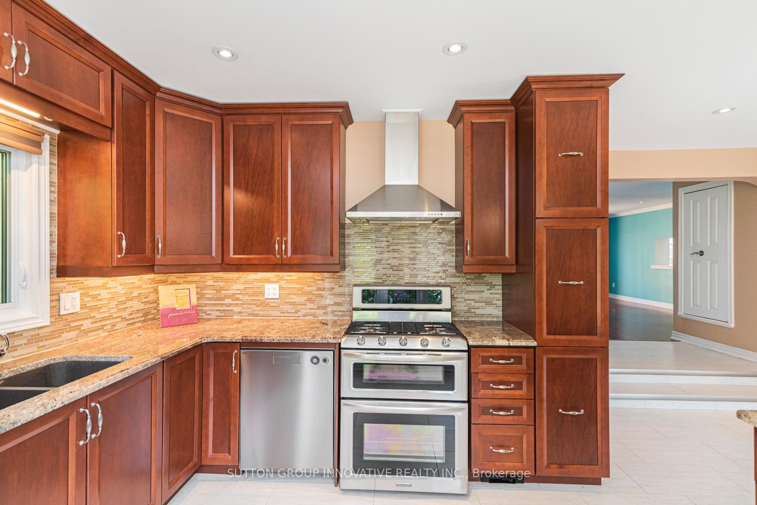 Photo 22 of 38 Lakeside Drive, Grimsby, Grimsby Beach — HOMEH