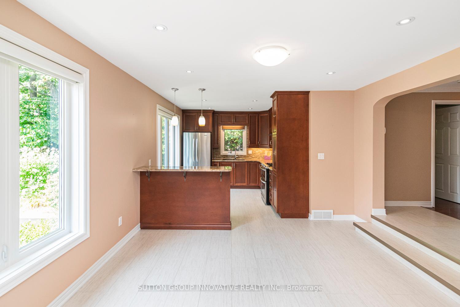 Photo 25 of 38 Lakeside Drive, Grimsby, Grimsby Beach — HOMEH