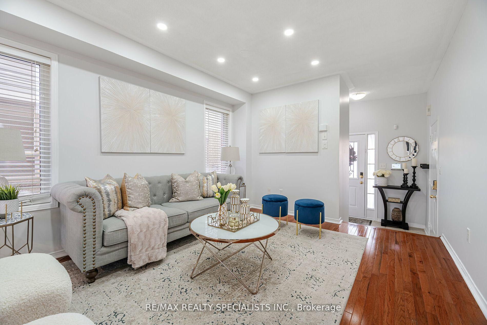 Photo 7 of 59 Decourcy-Ireland Circle, Ajax, Northeast Ajax — HOMEH