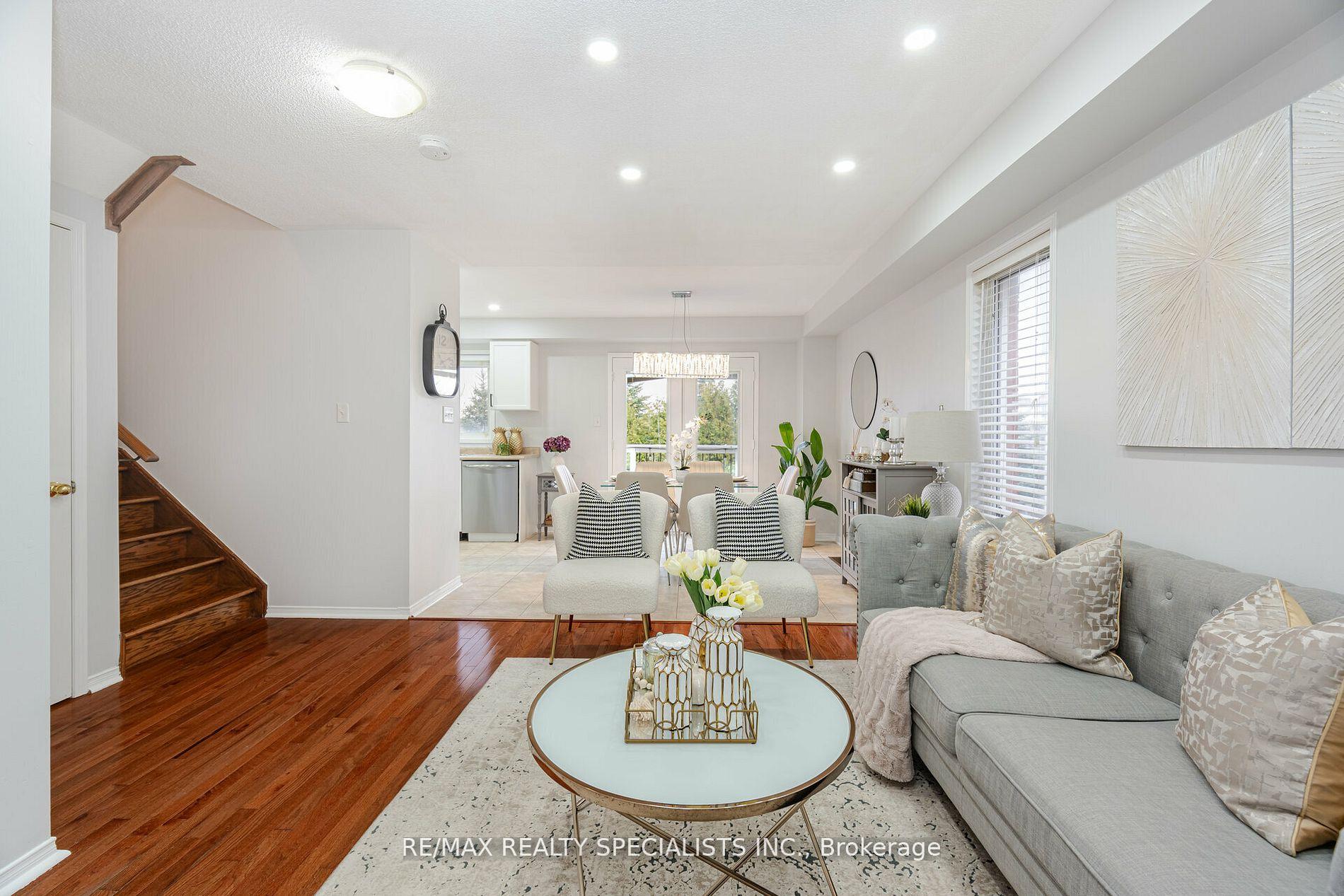 Photo 36 of 59 Decourcy-Ireland Circle, Ajax, Northeast Ajax — HOMEH
