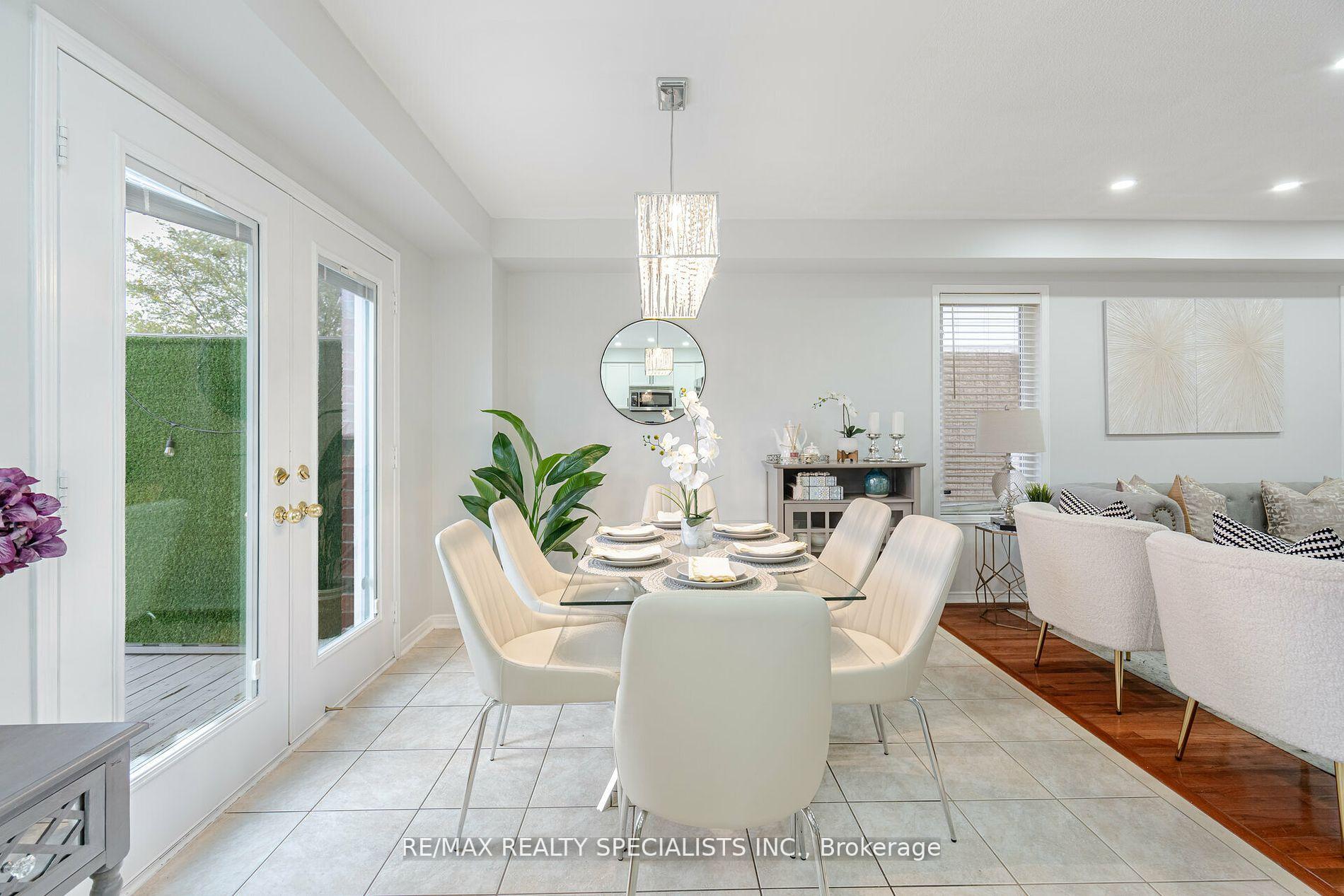 Photo 5 of 59 Decourcy-Ireland Circle, Ajax, Northeast Ajax — HOMEH