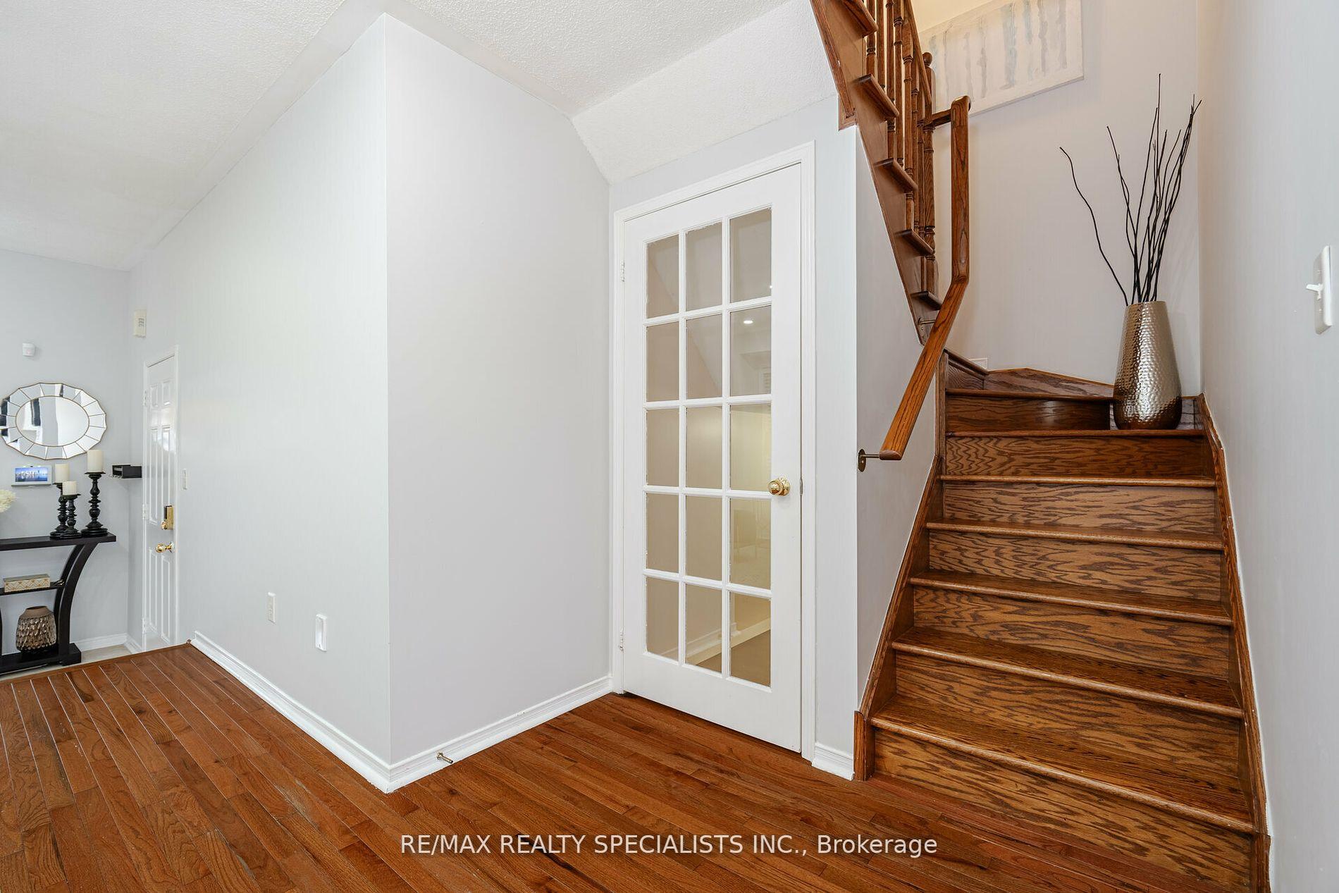 Photo 6 of 59 Decourcy-Ireland Circle, Ajax, Northeast Ajax — HOMEH