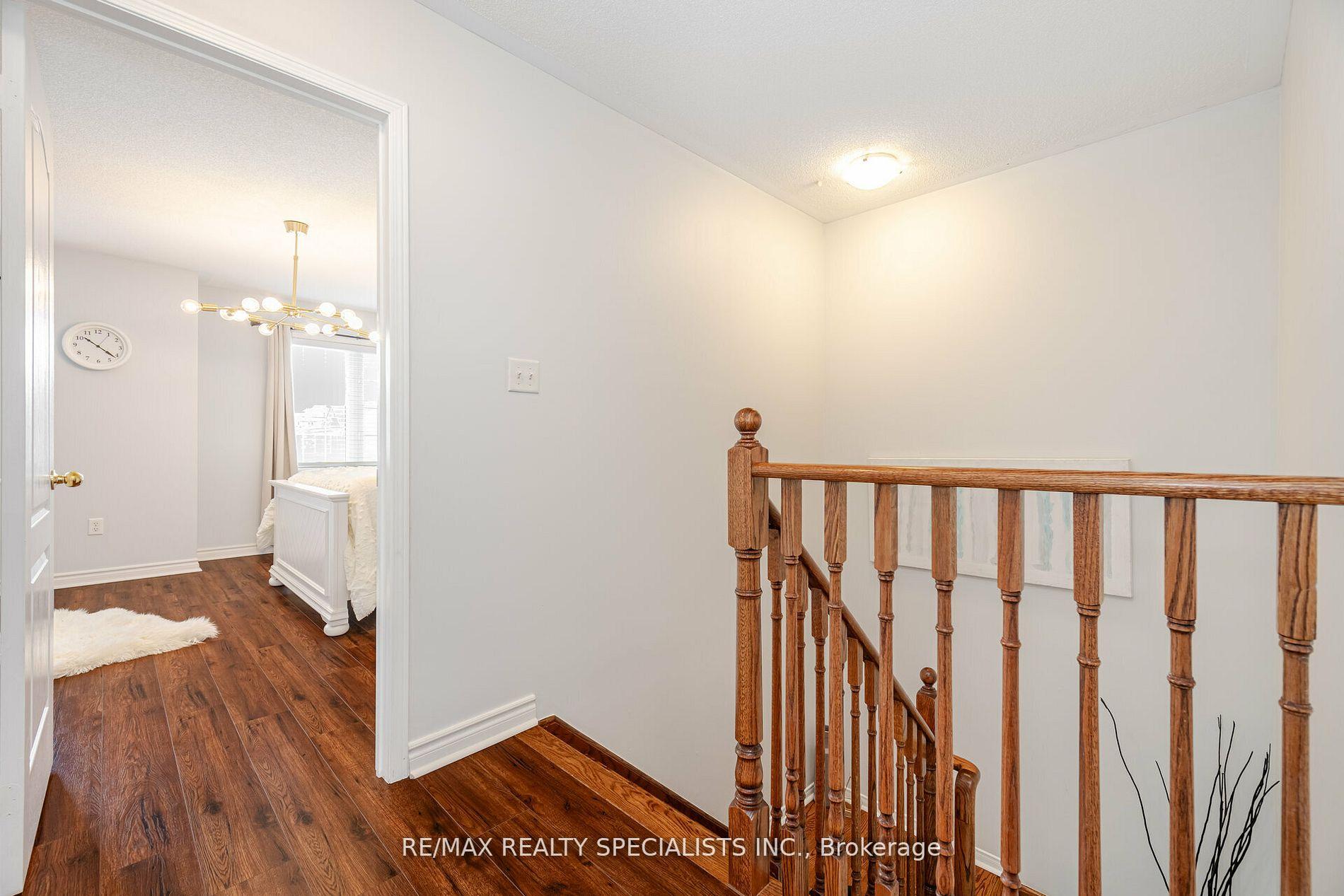 Photo 10 of 59 Decourcy-Ireland Circle, Ajax, Northeast Ajax — HOMEH