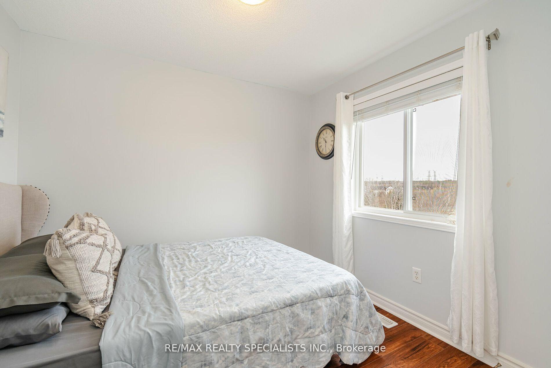 Photo 15 of 59 Decourcy-Ireland Circle, Ajax, Northeast Ajax — HOMEH