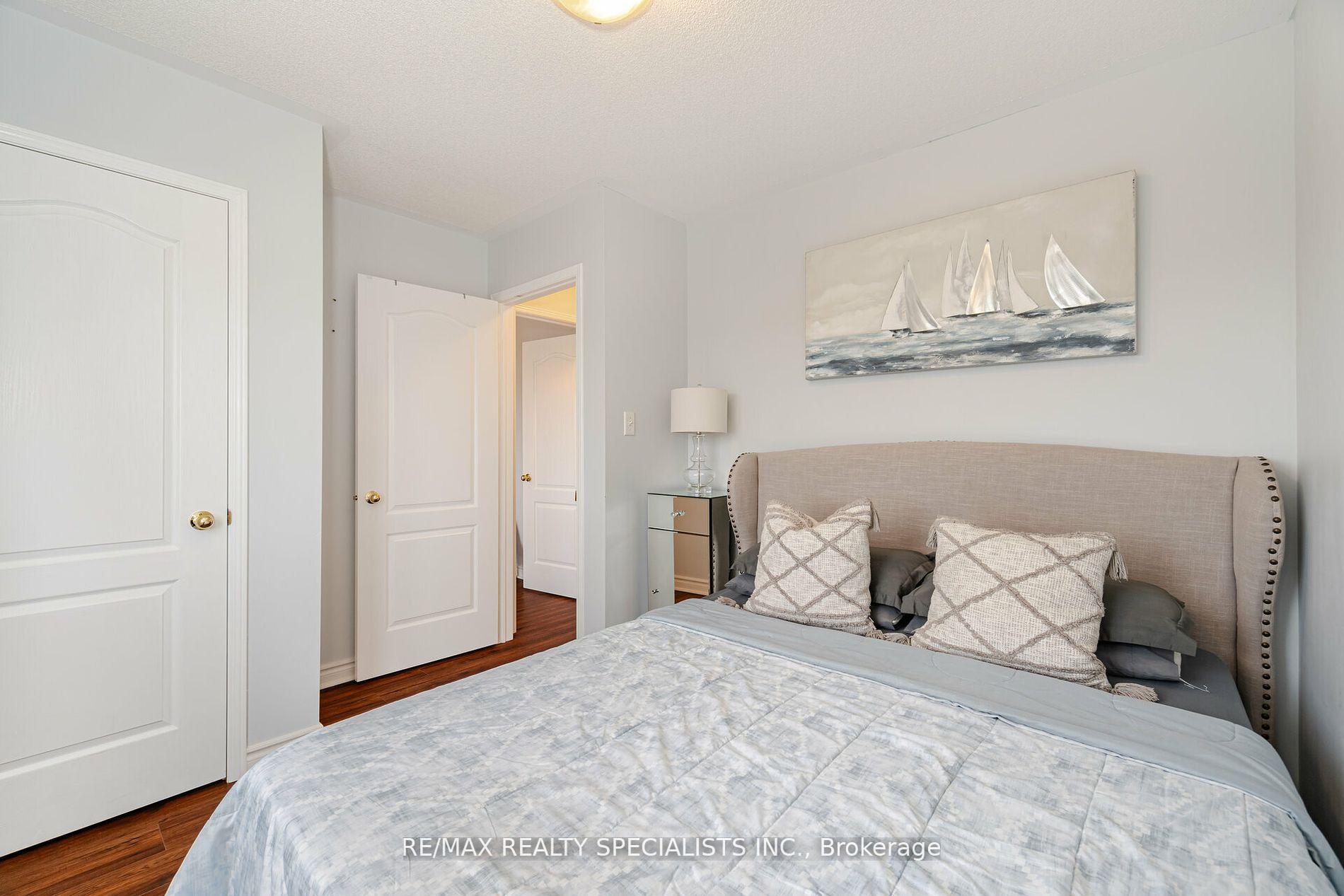 Photo 32 of 59 Decourcy-Ireland Circle, Ajax, Northeast Ajax — HOMEH