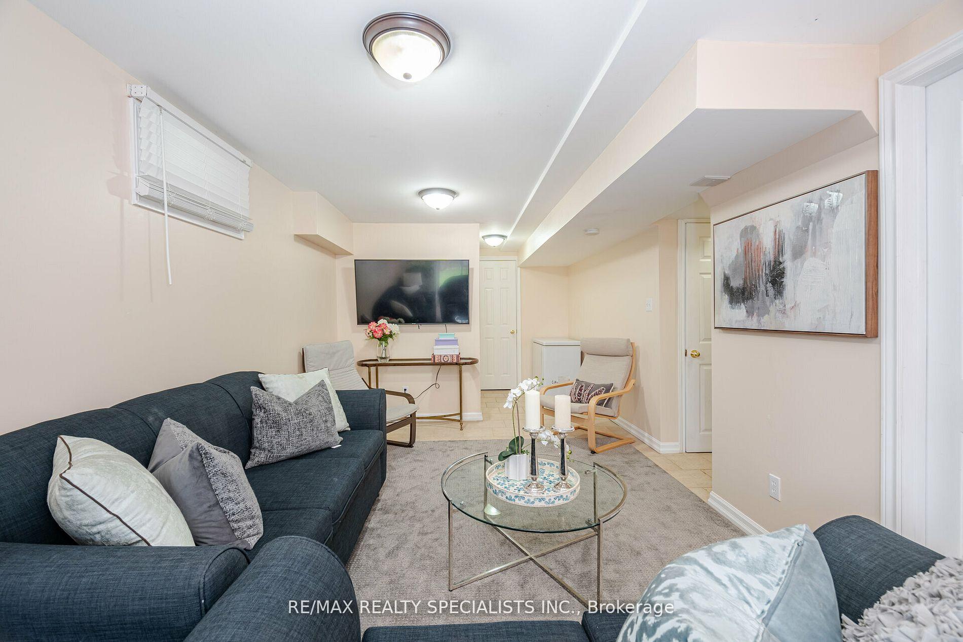 Photo 28 of 59 Decourcy-Ireland Circle, Ajax, Northeast Ajax — HOMEH