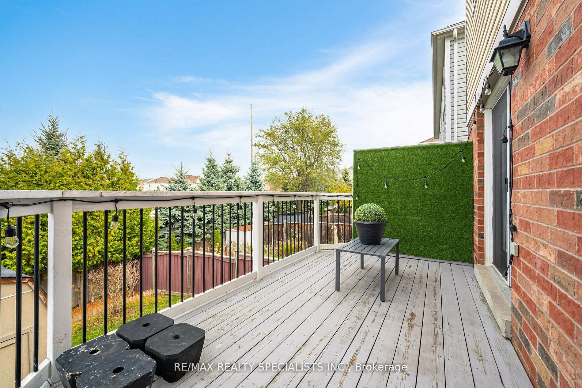 Photo 33 of 59 Decourcy-Ireland Circle, Ajax, Northeast Ajax — HOMEH