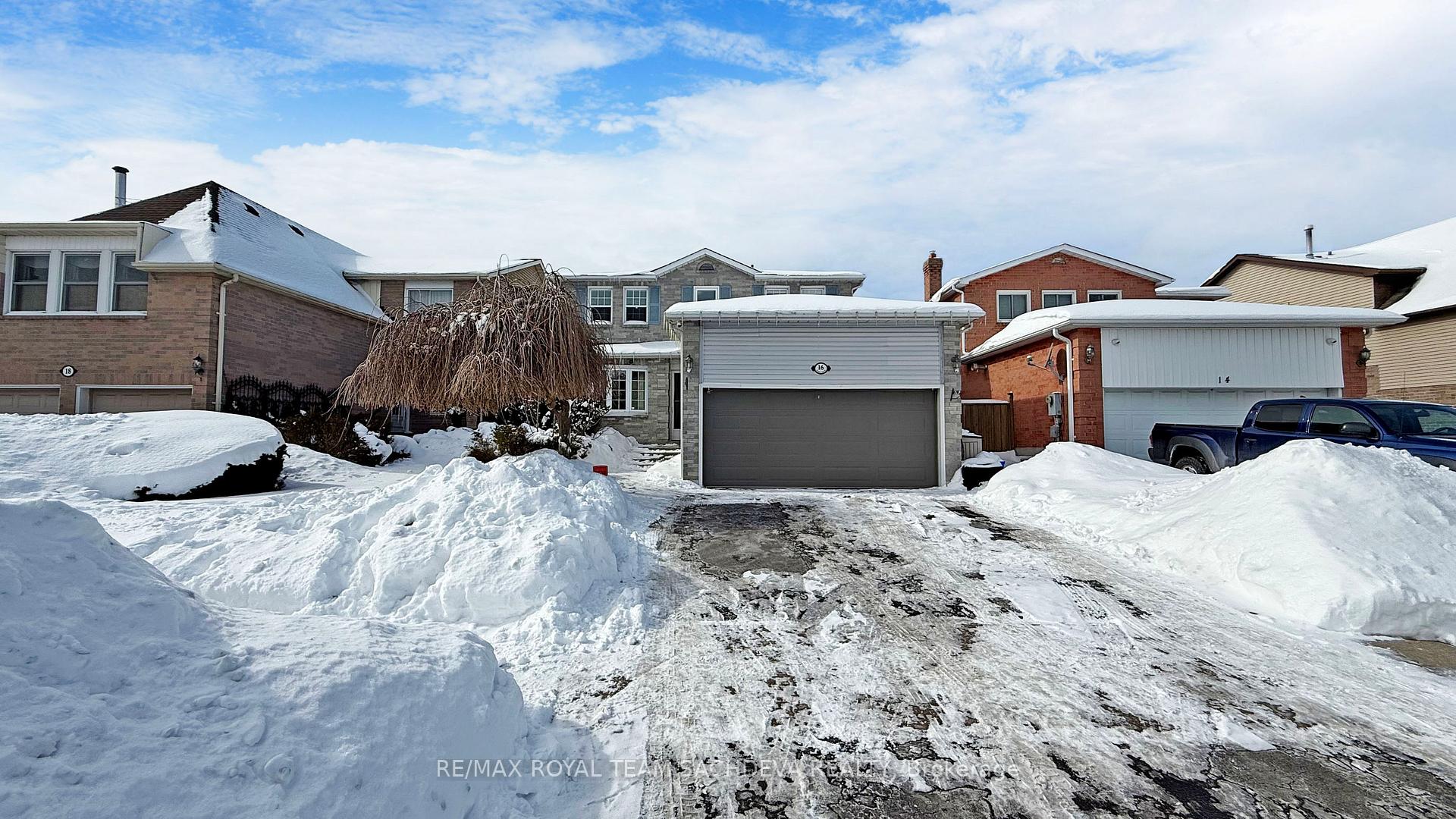 Photo 1 of 16 Wicks Drive, Ajax, Central — HOMEH