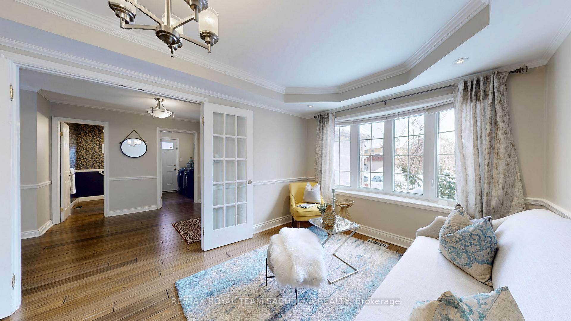 Photo 4 of 16 Wicks Drive, Ajax, Central — HOMEH