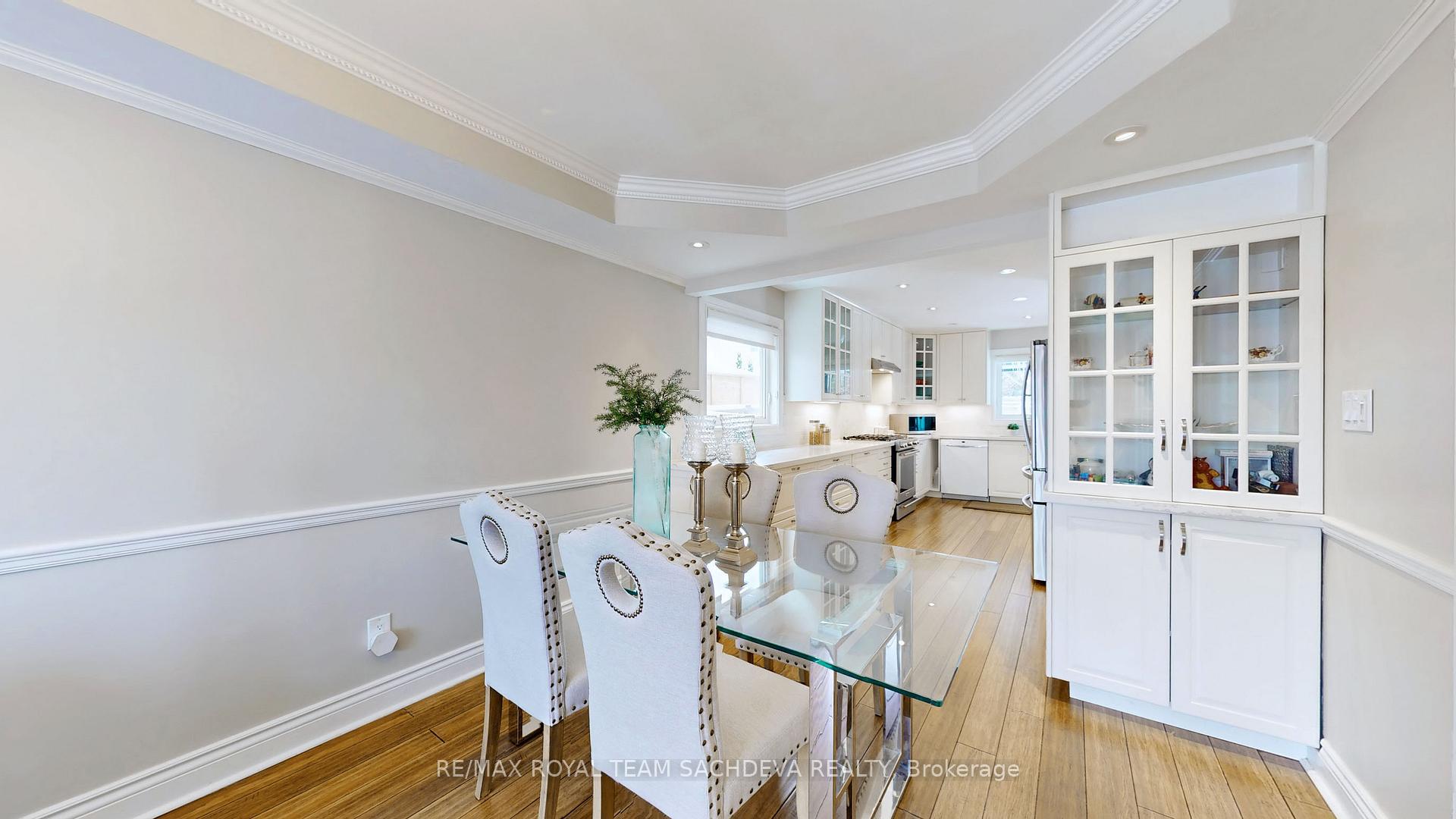 Photo 5 of 16 Wicks Drive, Ajax, Central — HOMEH