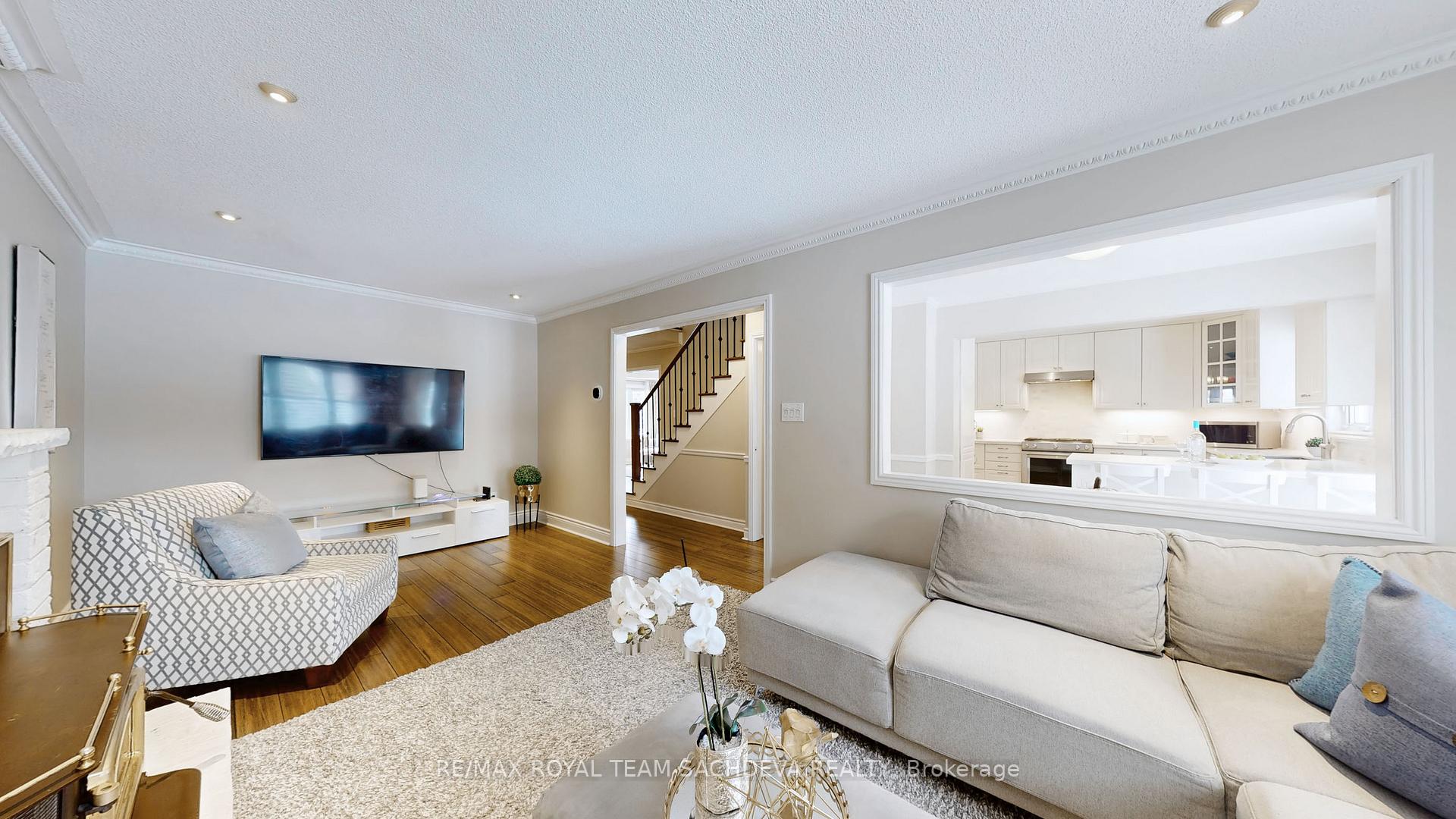 Photo 12 of 16 Wicks Drive, Ajax, Central — HOMEH