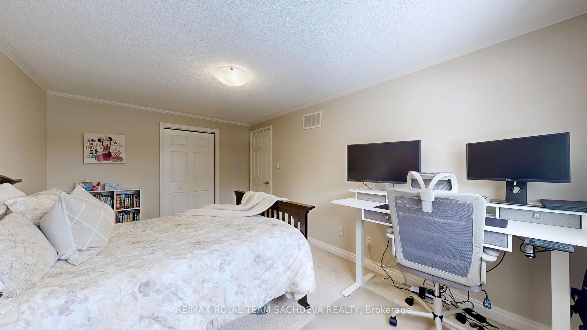 Photo 23 of 16 Wicks Drive, Ajax, Central — HOMEH