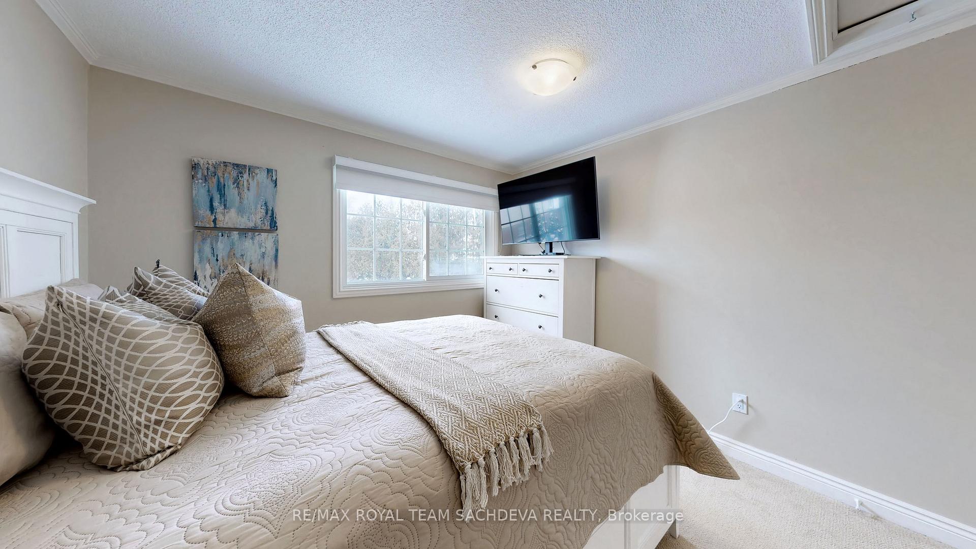 Photo 36 of 16 Wicks Drive, Ajax, Central — HOMEH