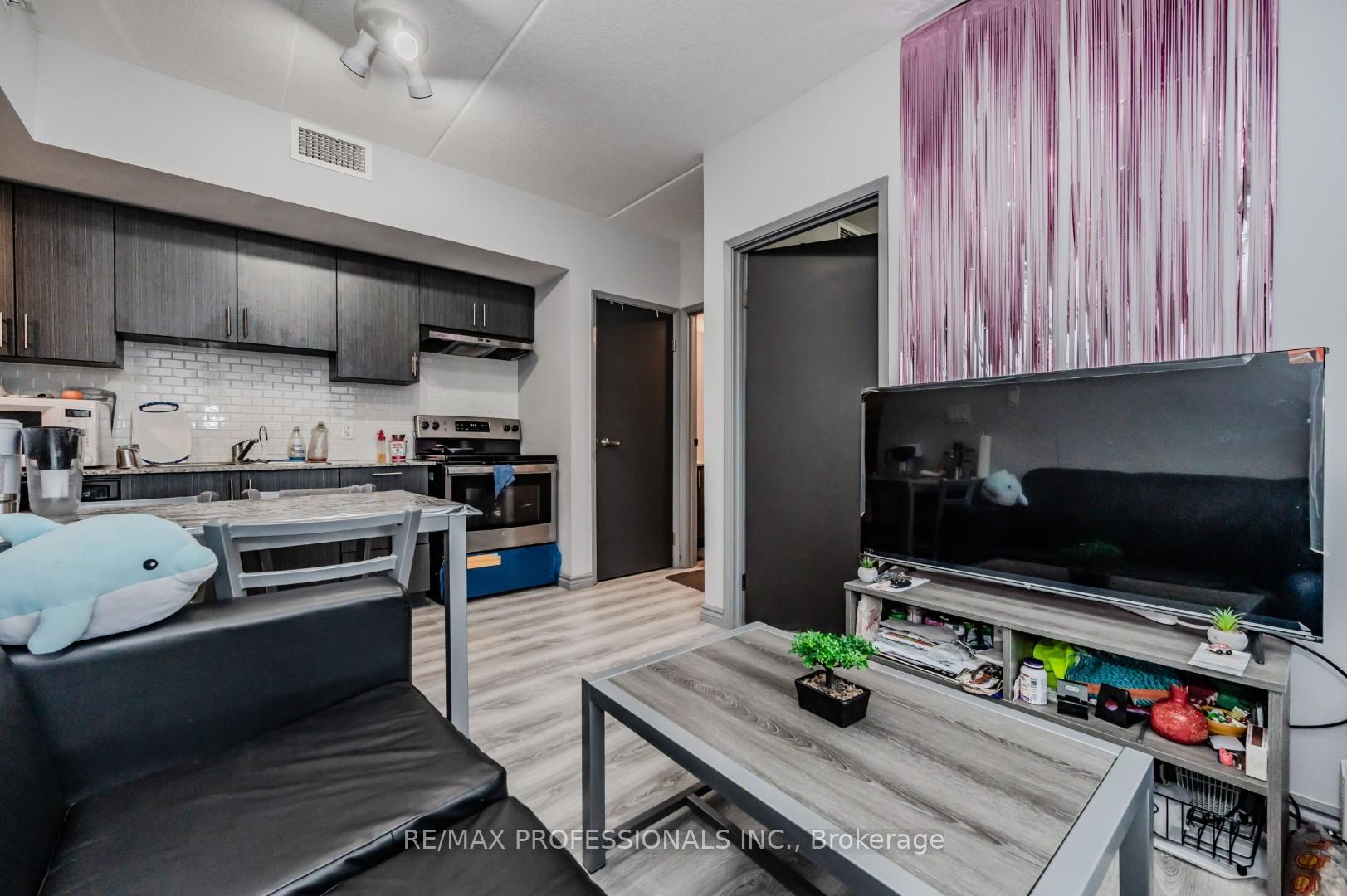 Photo 10 of Unit B616, 275 Larch Street, Waterloo, Lakeshore Village — HOMEH