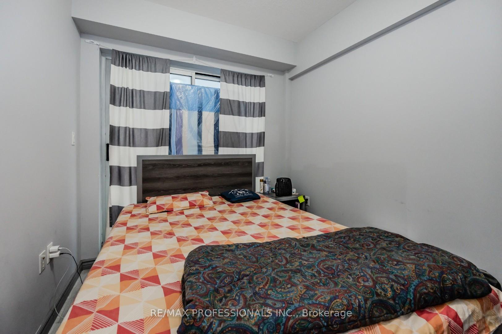 Photo 8 of Unit B616, 275 Larch Street, Waterloo, Lakeshore Village — HOMEH