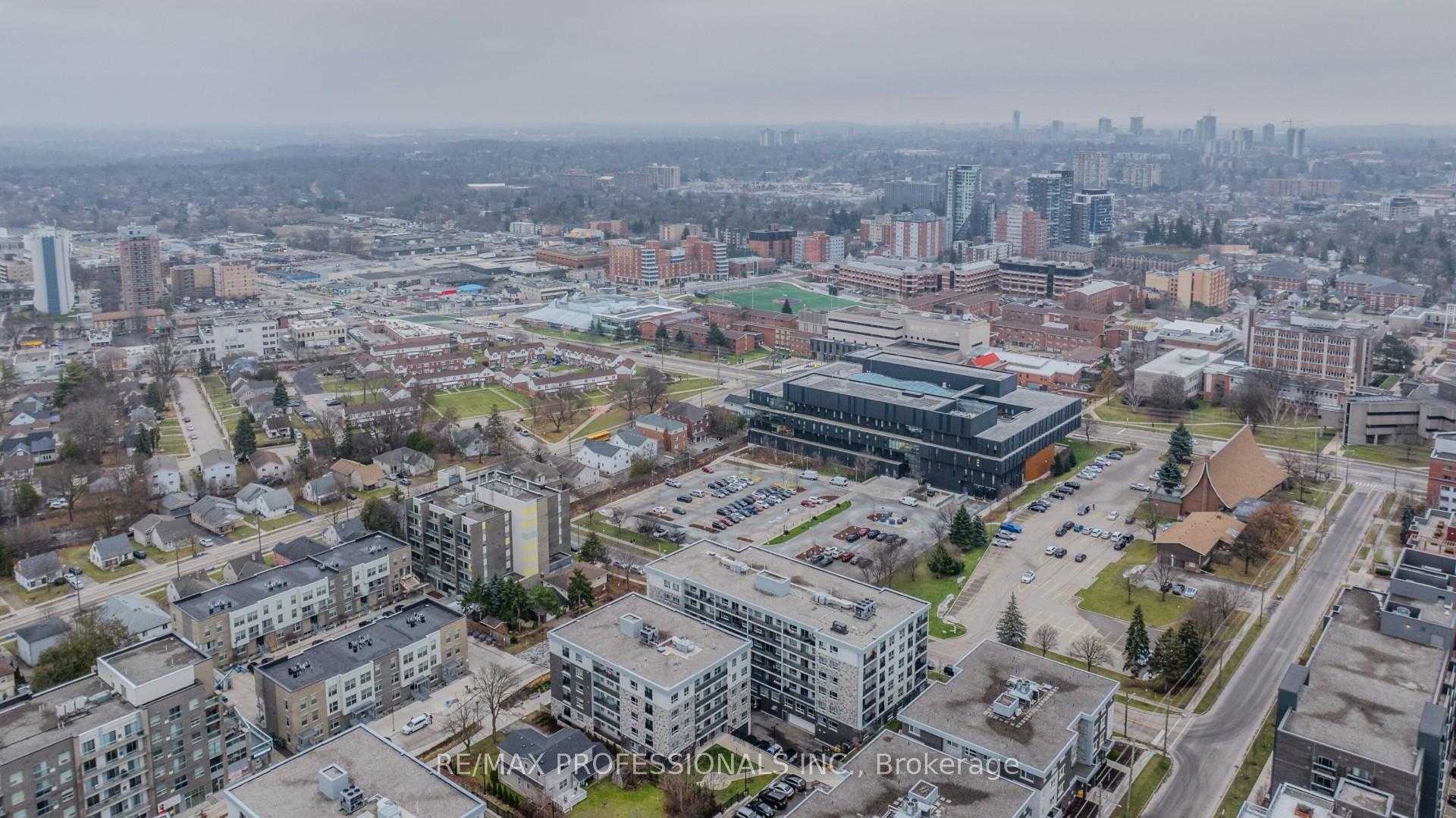 Photo 16 of Unit B616, 275 Larch Street, Waterloo, Lakeshore Village — HOMEH