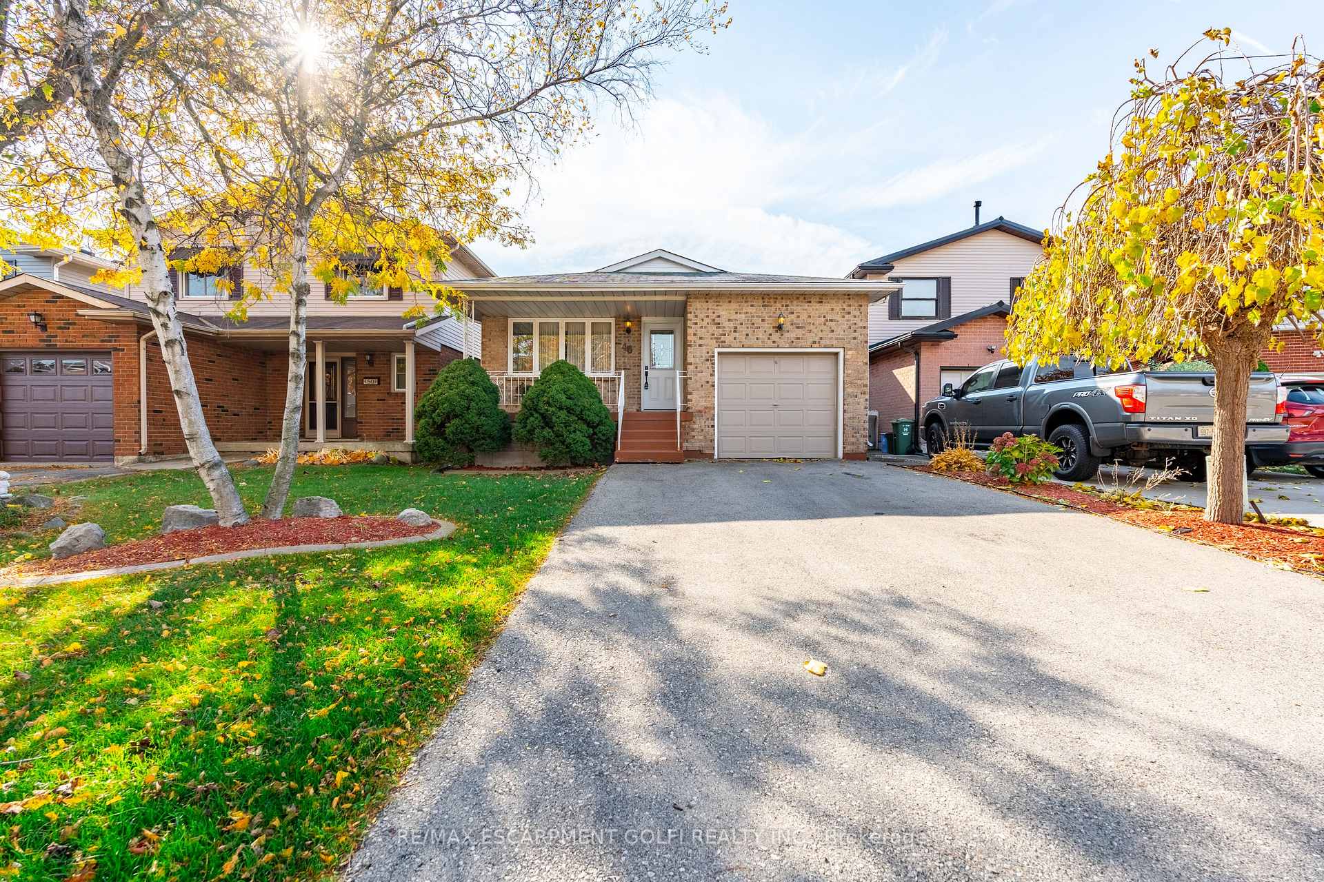 Photo 3 of 46 Mark Place, Hamilton, Rushdale — HOMEH
