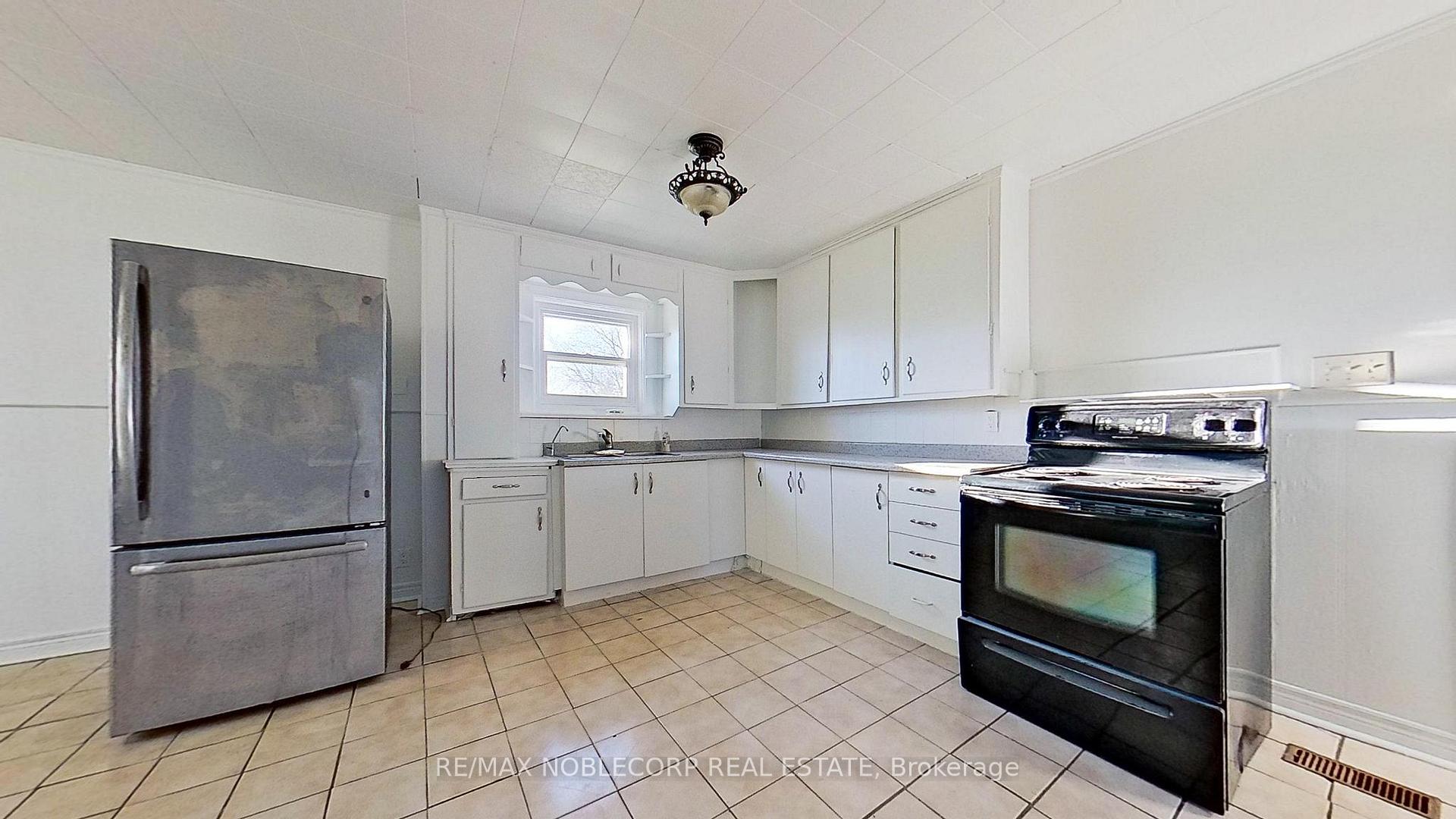Photo 13 of 6458 9th Line S, New Tecumseth, Beeton — HOMEH