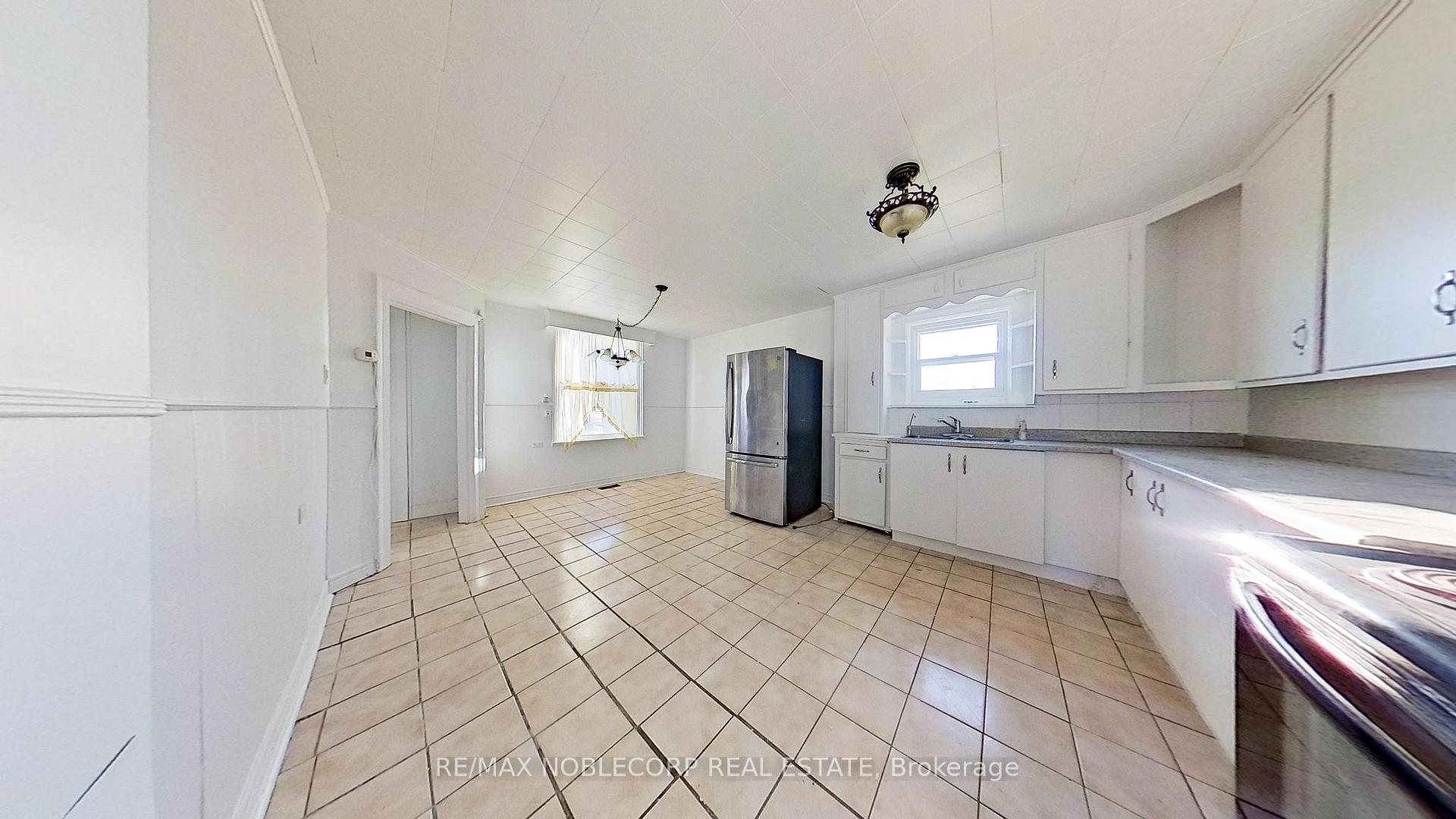 Photo 6 of 6458 9th Line S, New Tecumseth, Beeton — HOMEH