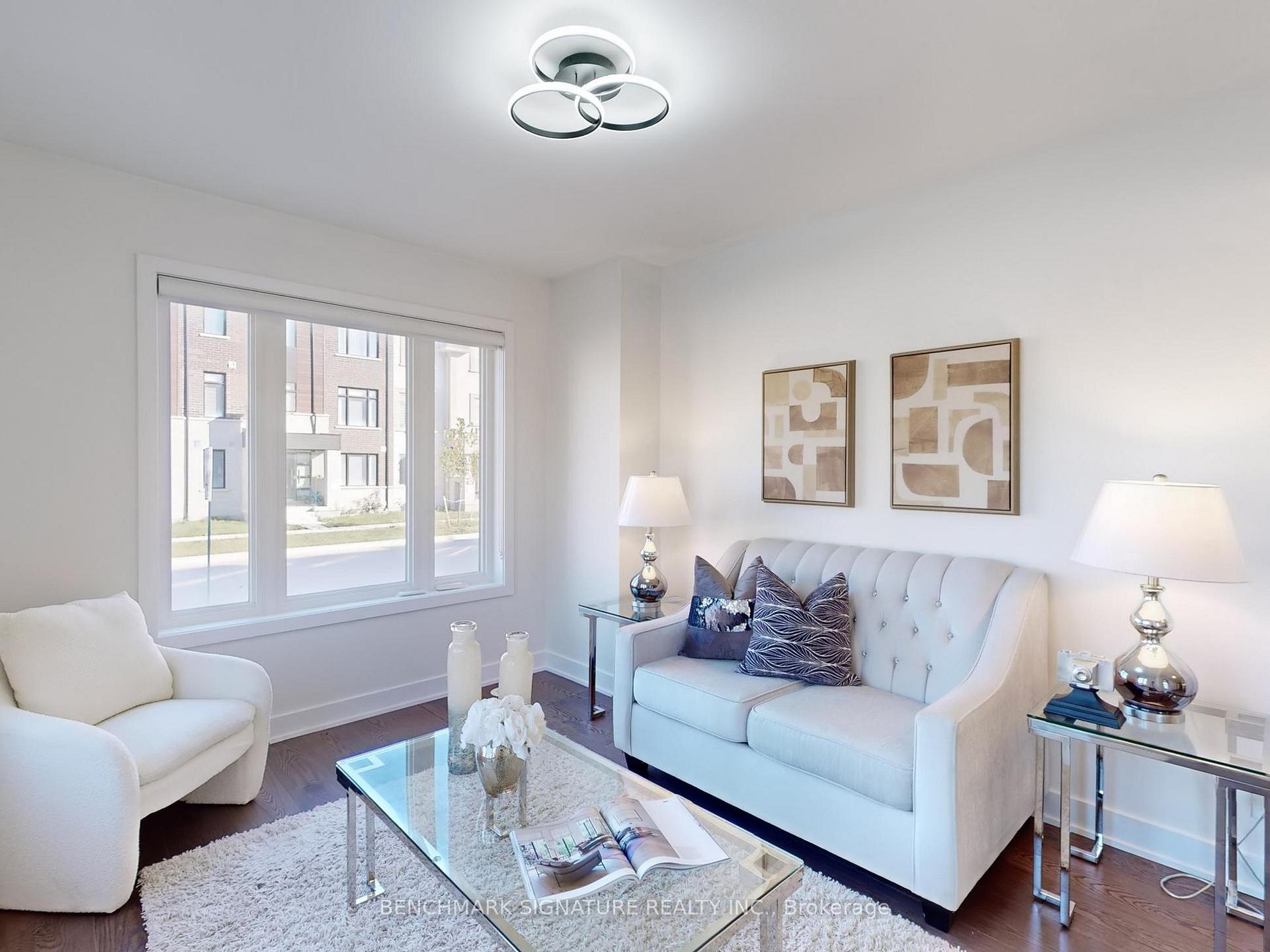 Photo 7 of 106 William Shearn Crescent, Markham, Angus Glen — HOMEH