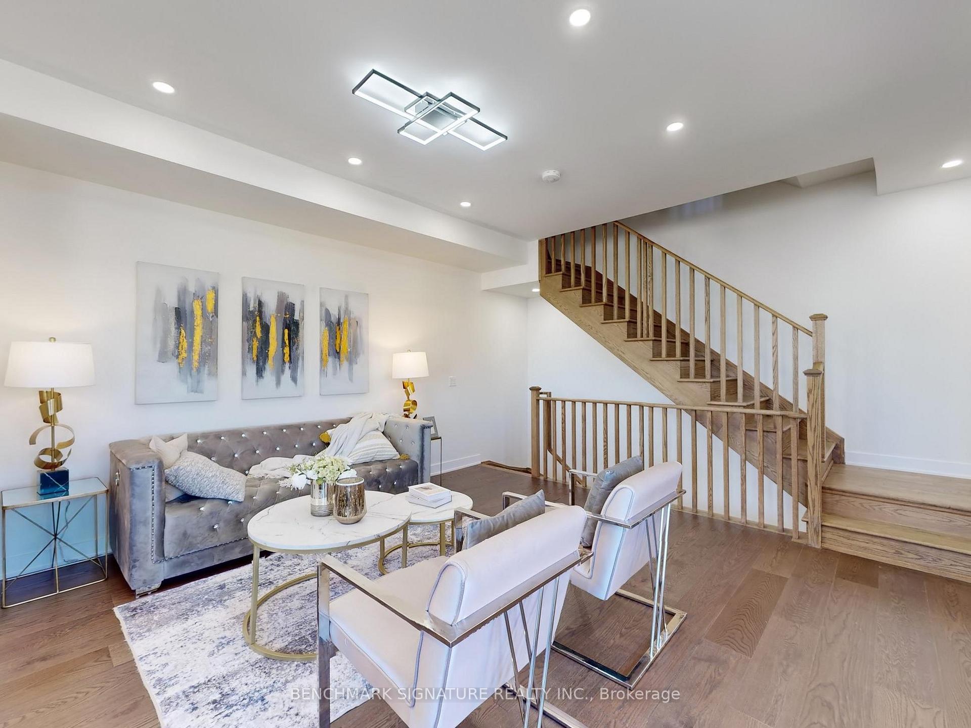 Photo 15 of 106 William Shearn Crescent, Markham, Angus Glen — HOMEH