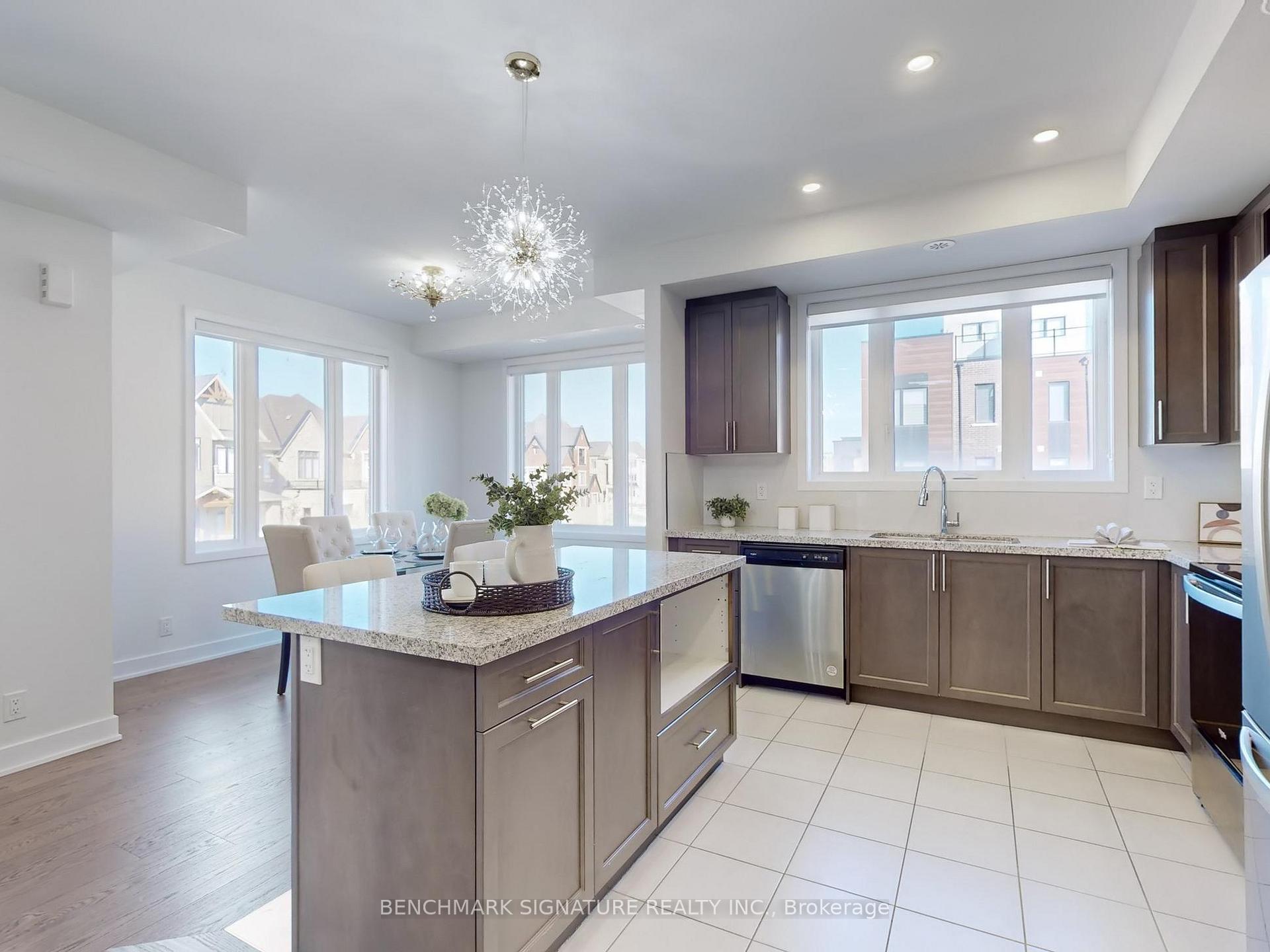 Photo 20 of 106 William Shearn Crescent, Markham, Angus Glen — HOMEH