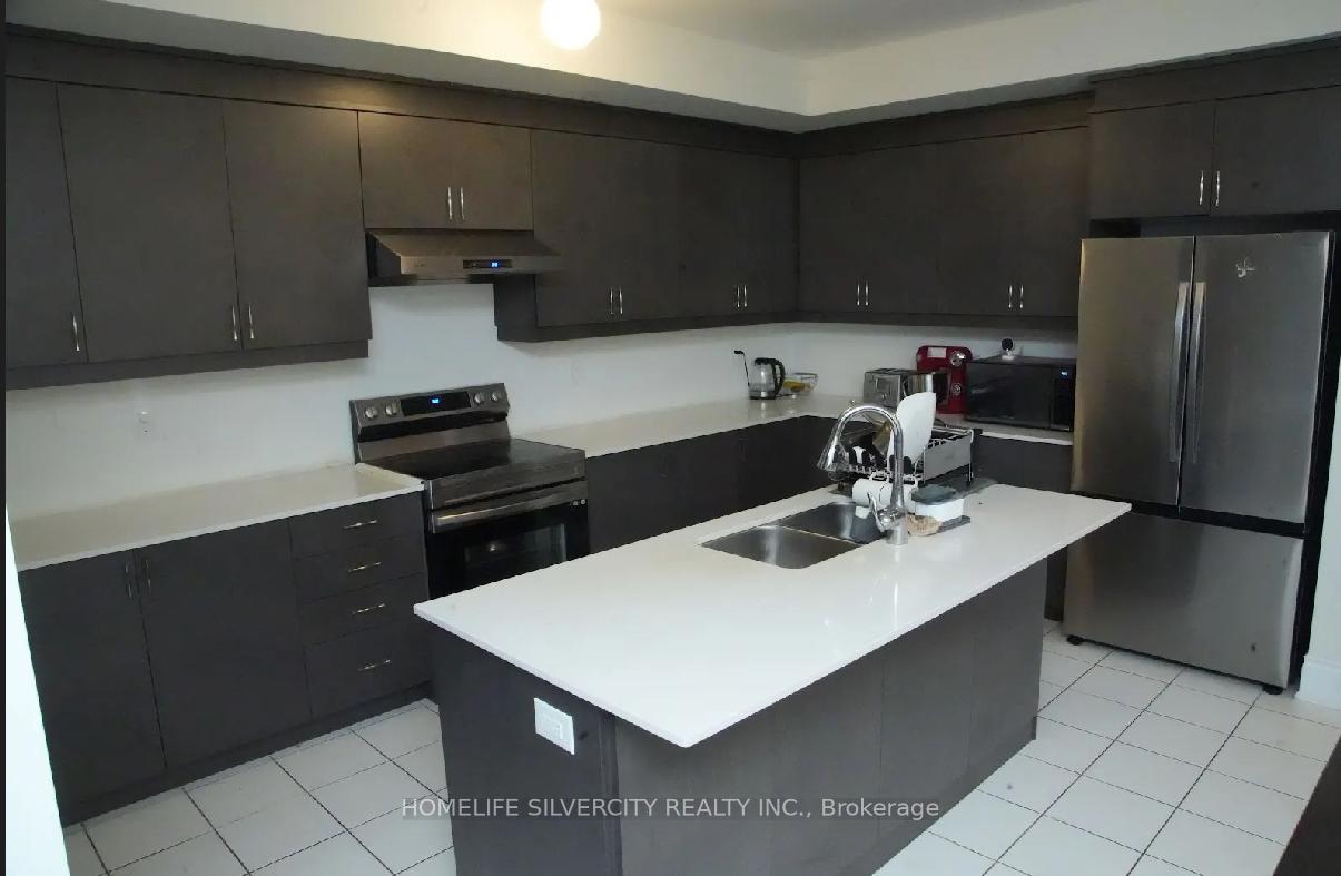 Photo 2 of 36 Fox Sparrow Road, Brampton, Sandringham-Wellington North — HOMEH