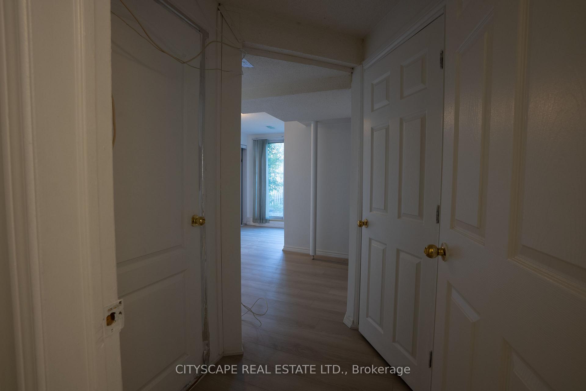 Photo 32 of 7 Dino Court, Brampton, Fletcher's Creek South — HOMEH