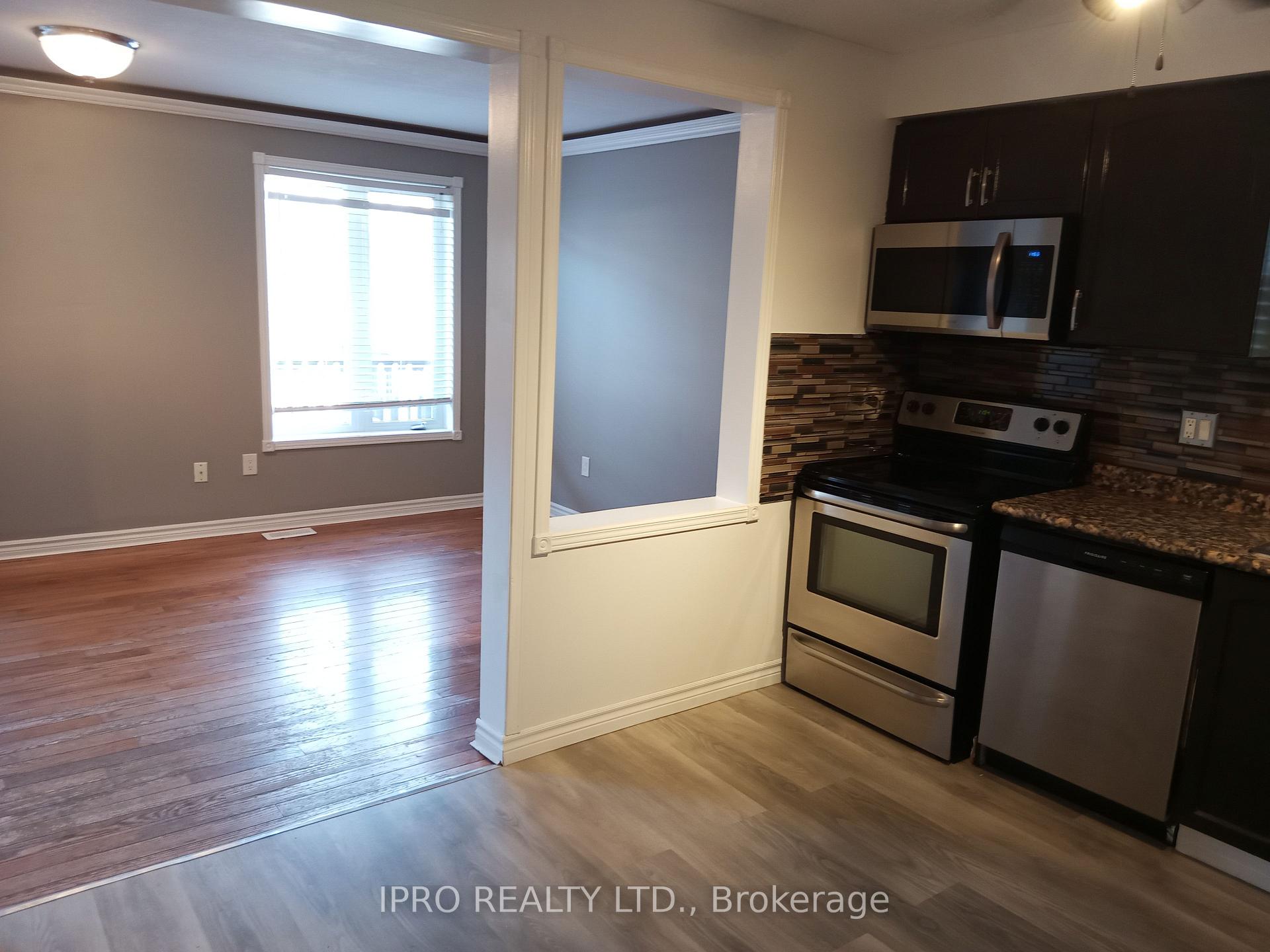 Photo 8 of 14 Archer Way, Hamilton, Rural Glanbrook — HOMEH