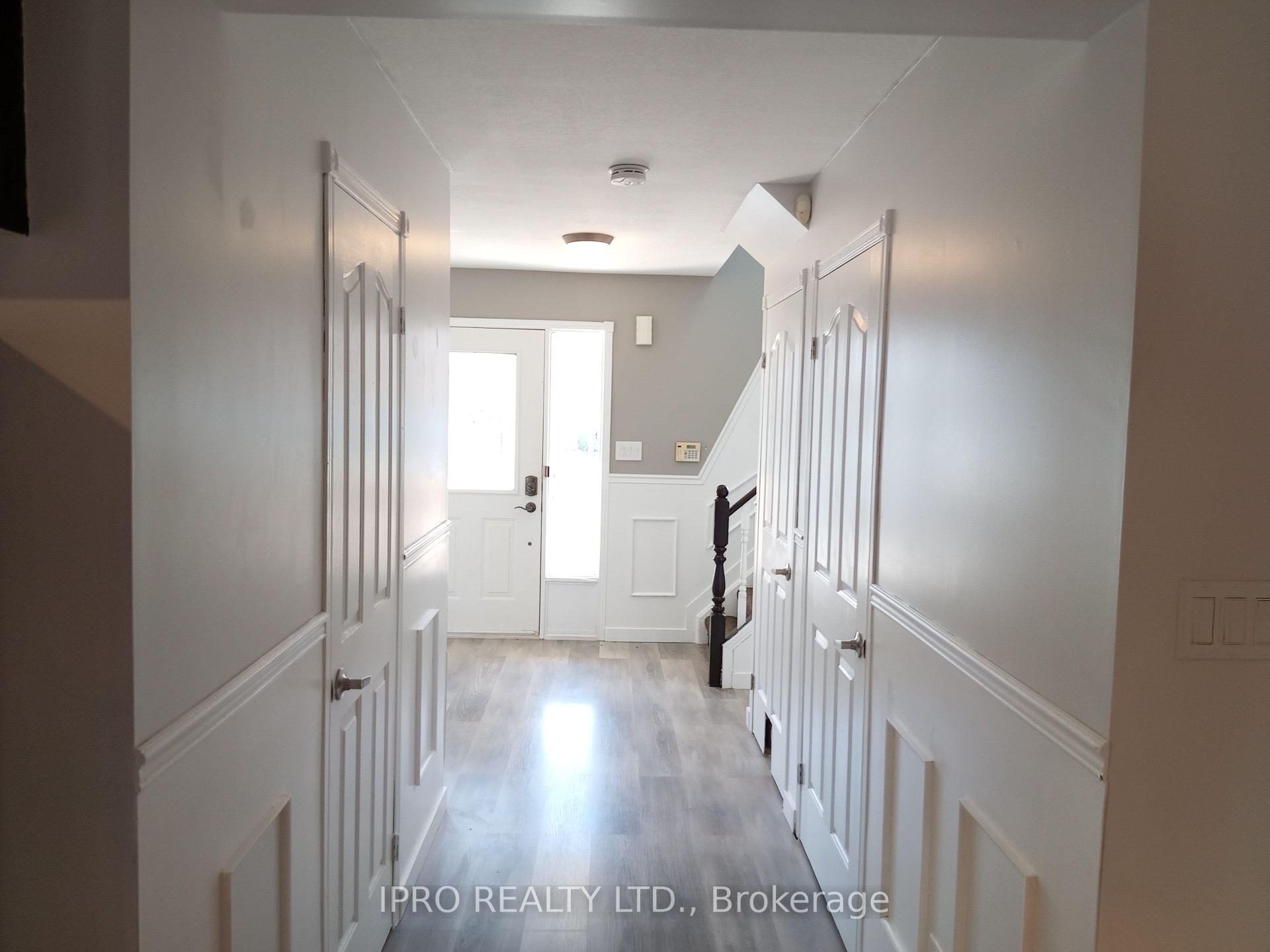 Photo 9 of 14 Archer Way, Hamilton, Rural Glanbrook — HOMEH