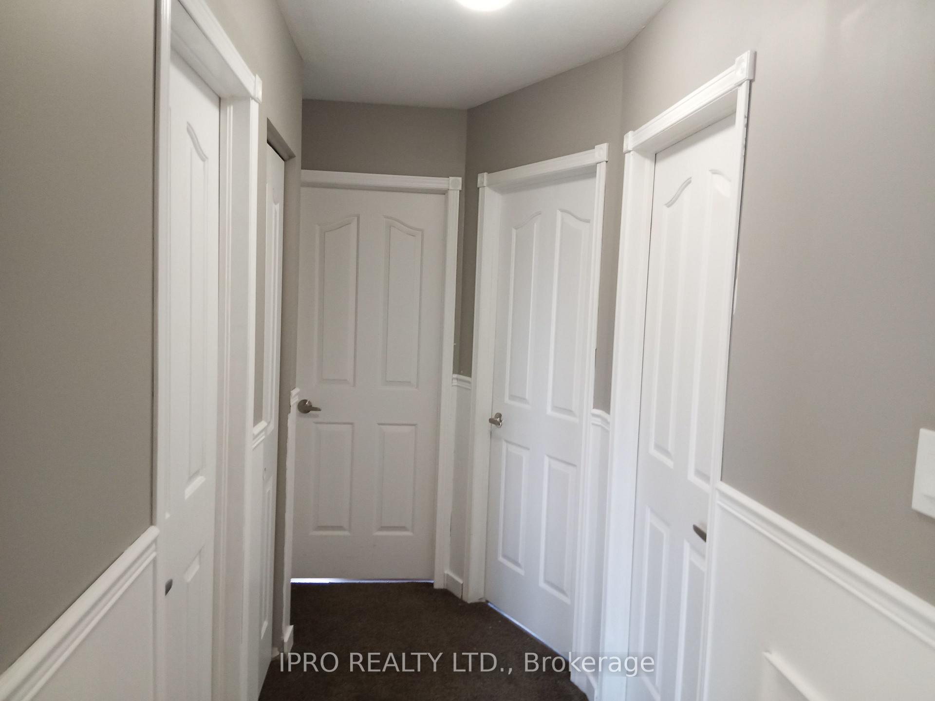 Photo 16 of 14 Archer Way, Hamilton, Rural Glanbrook — HOMEH
