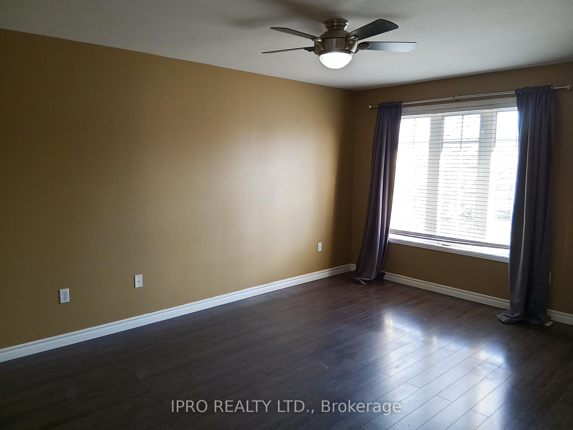 Photo 10 of 14 Archer Way, Hamilton, Rural Glanbrook — HOMEH