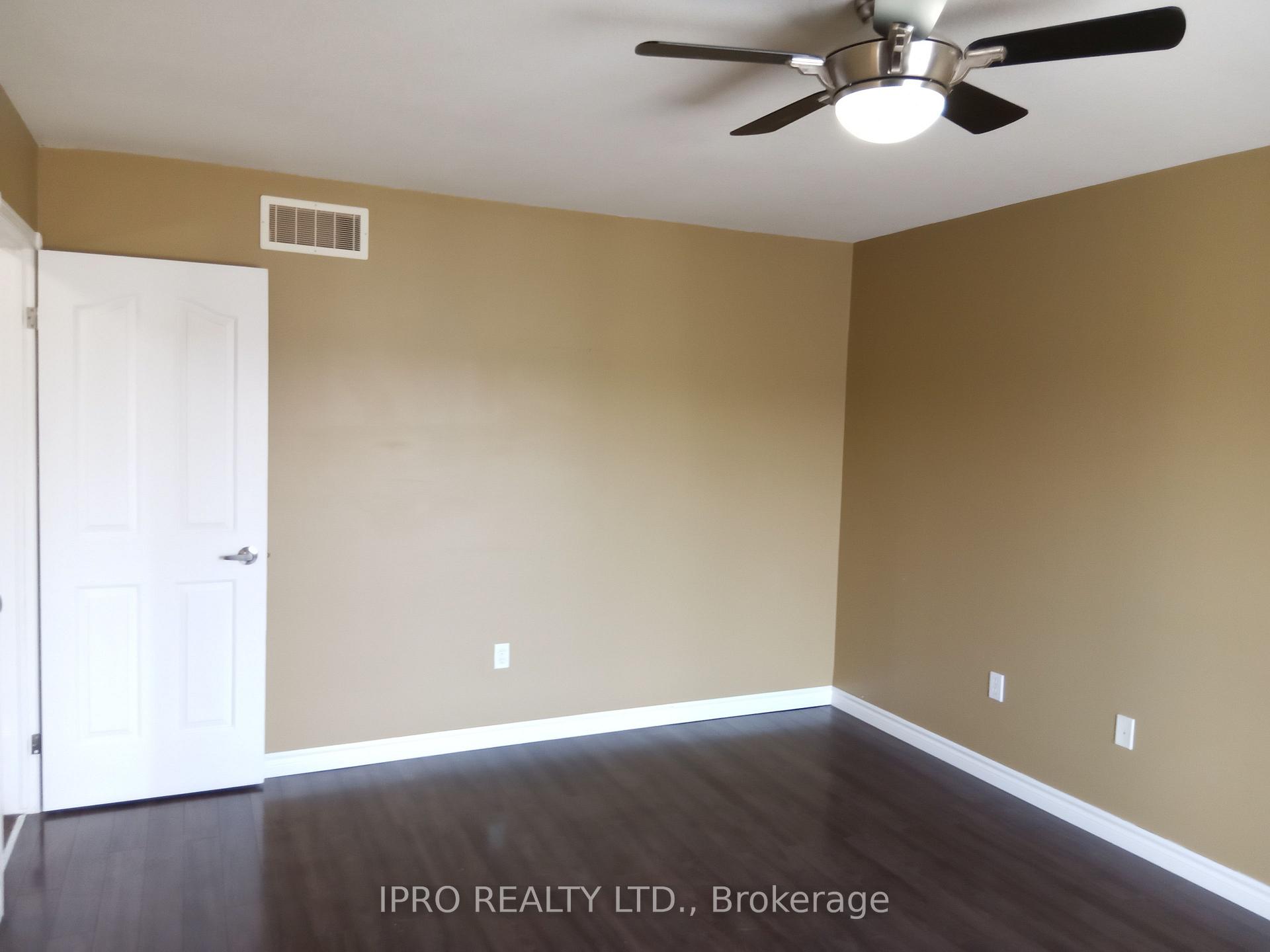 Photo 14 of 14 Archer Way, Hamilton, Rural Glanbrook — HOMEH