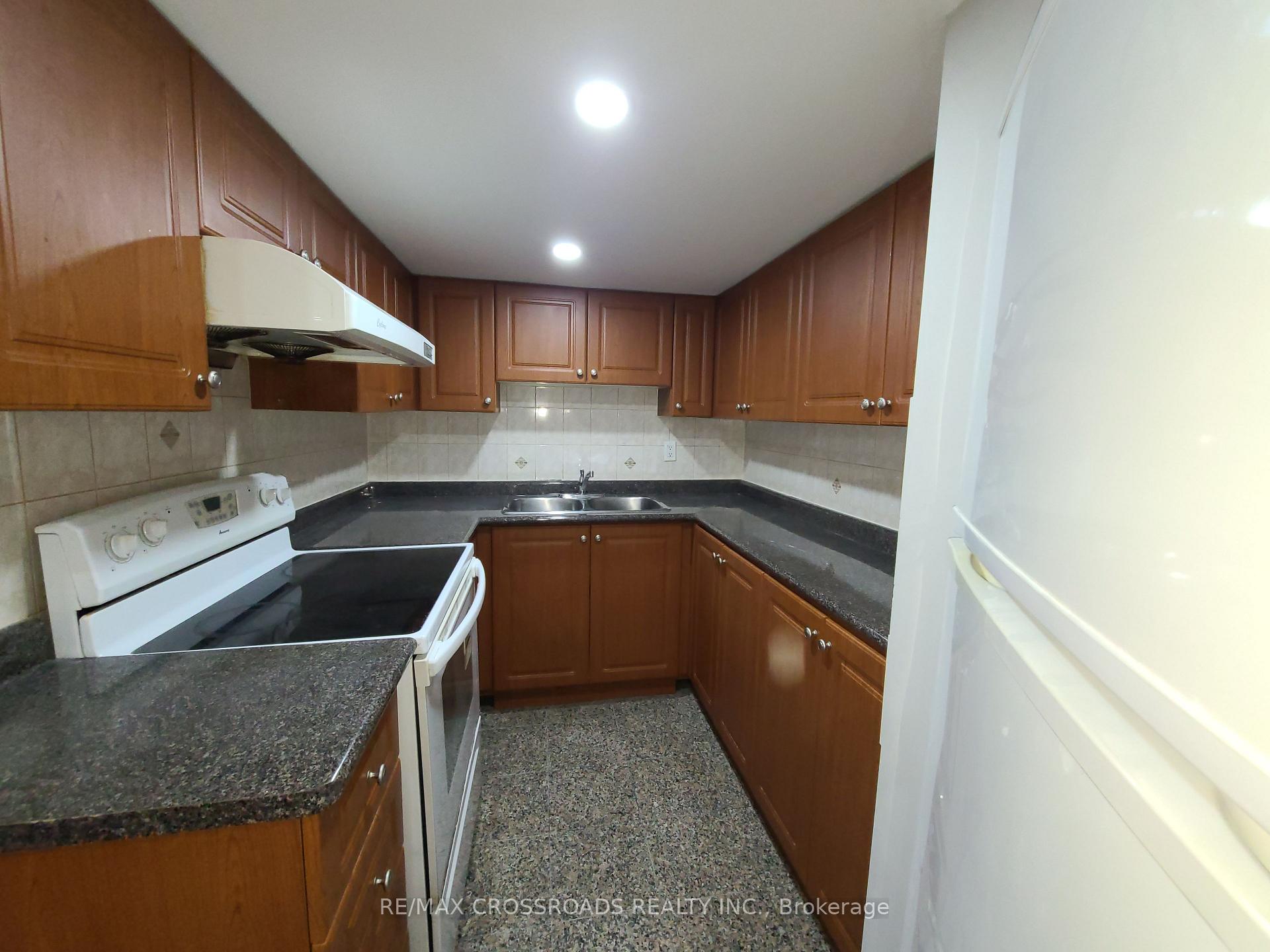 Photo 10 of Unit Bsmt, 147 Rizal Avenue, Markham, Box Grove — HOMEH
