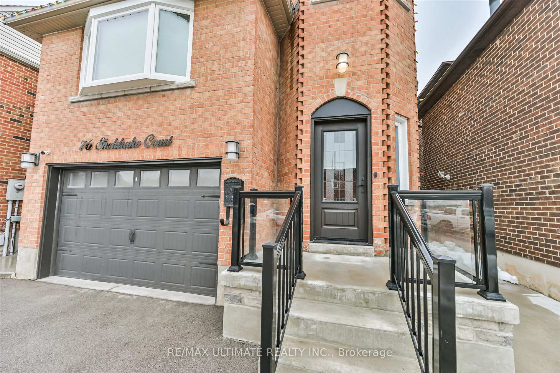 Photo 5 of 76 Sheldrake Court, Brampton, Brampton South — HOMEH