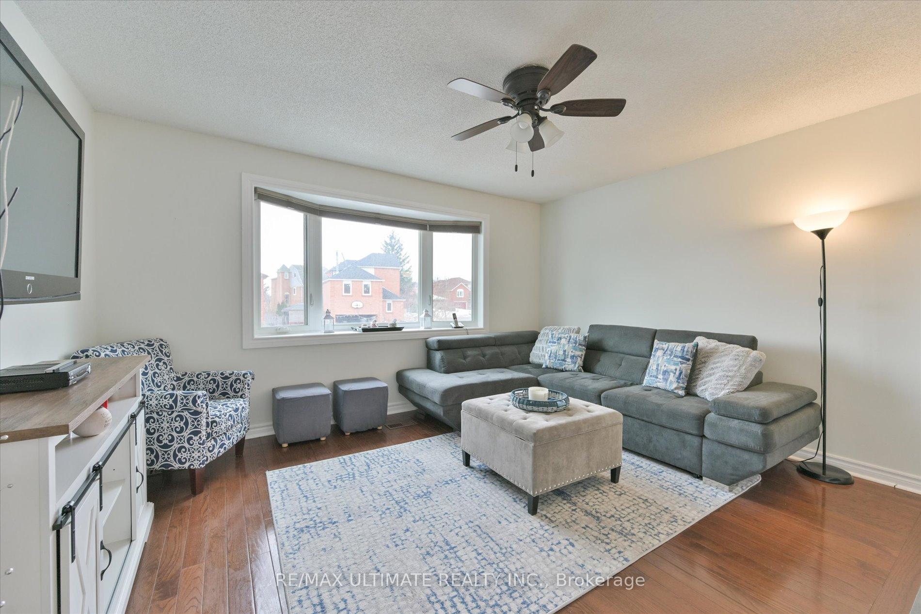 Photo 9 of 76 Sheldrake Court, Brampton, Brampton South — HOMEH