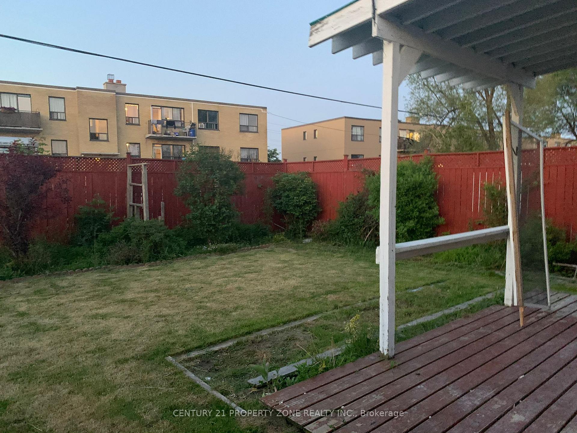 Photo 10 of Unit St.bsmt, 14 Brisco Street, Brampton, Brampton North — HOMEH