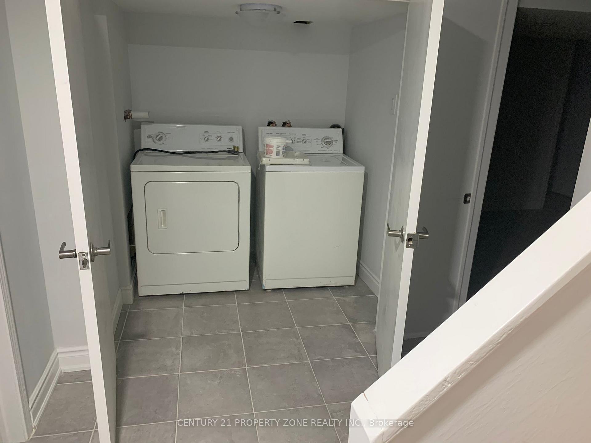 Photo 6 of Unit St.bsmt, 14 Brisco Street, Brampton, Brampton North — HOMEH