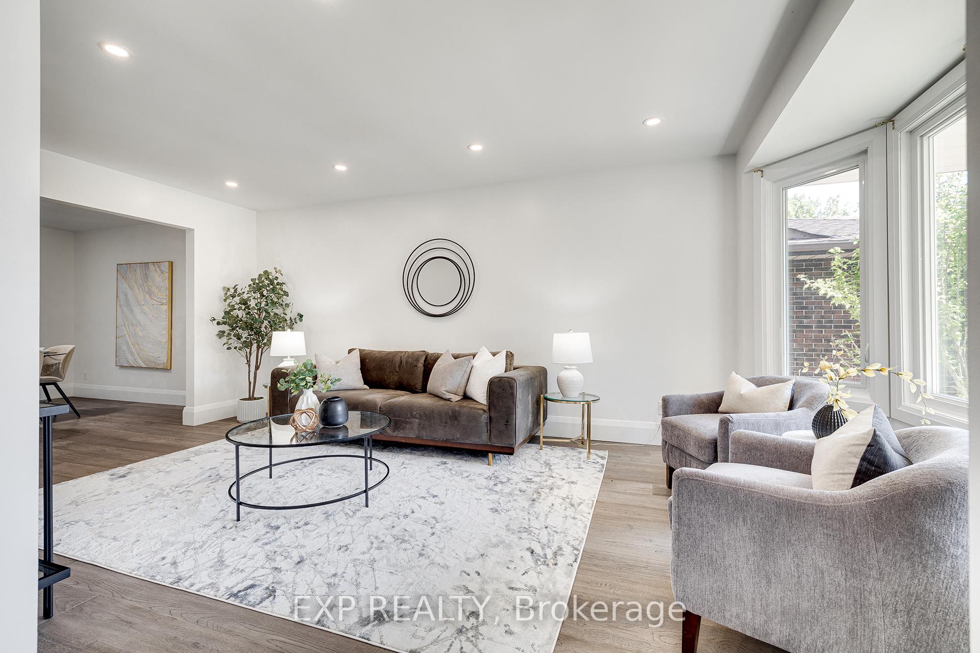 Photo 3 of 173 Woodbend Crescent, Waterloo, Beechwood West — HOMEH