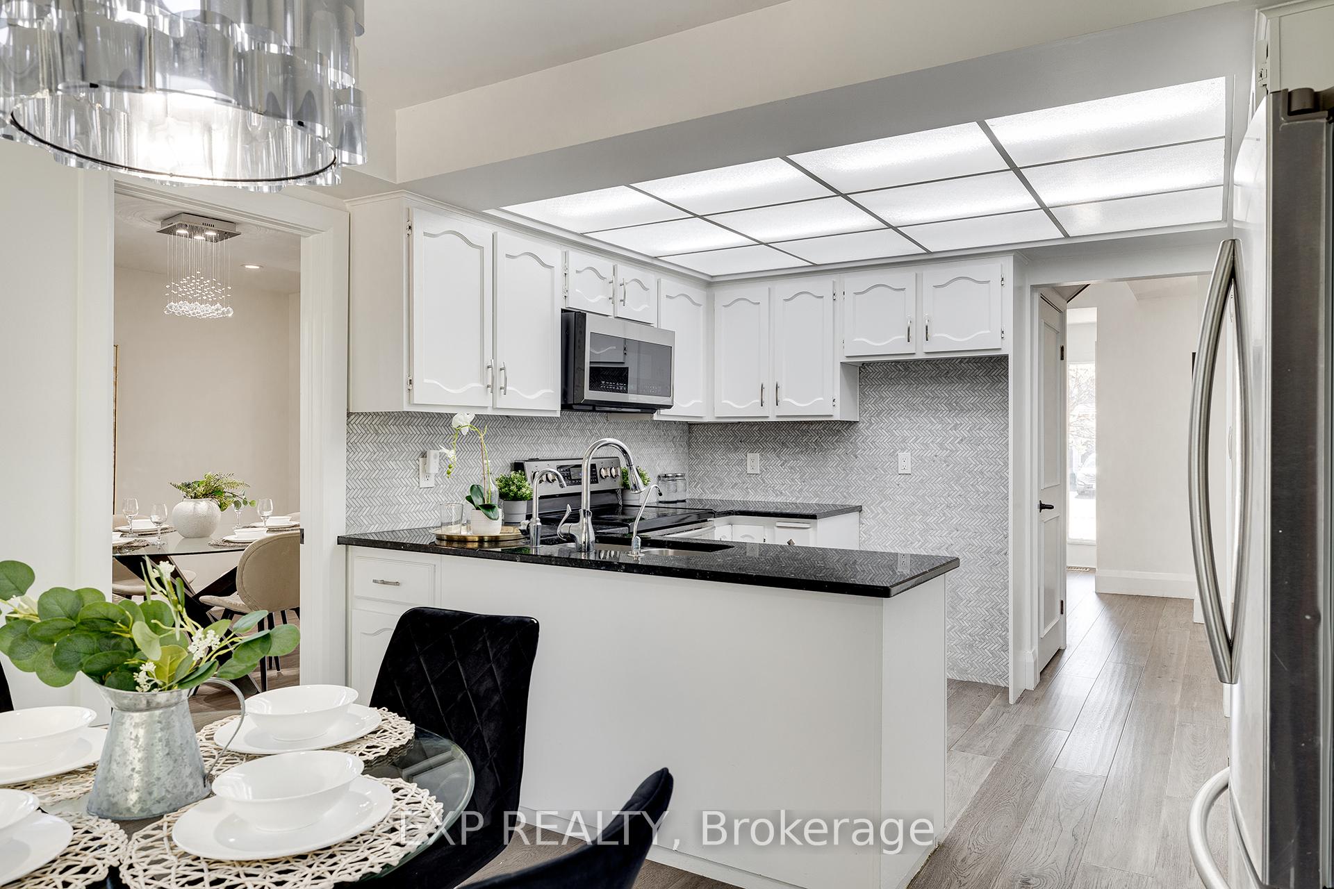 Photo 15 of 173 Woodbend Crescent, Waterloo, Beechwood West — HOMEH