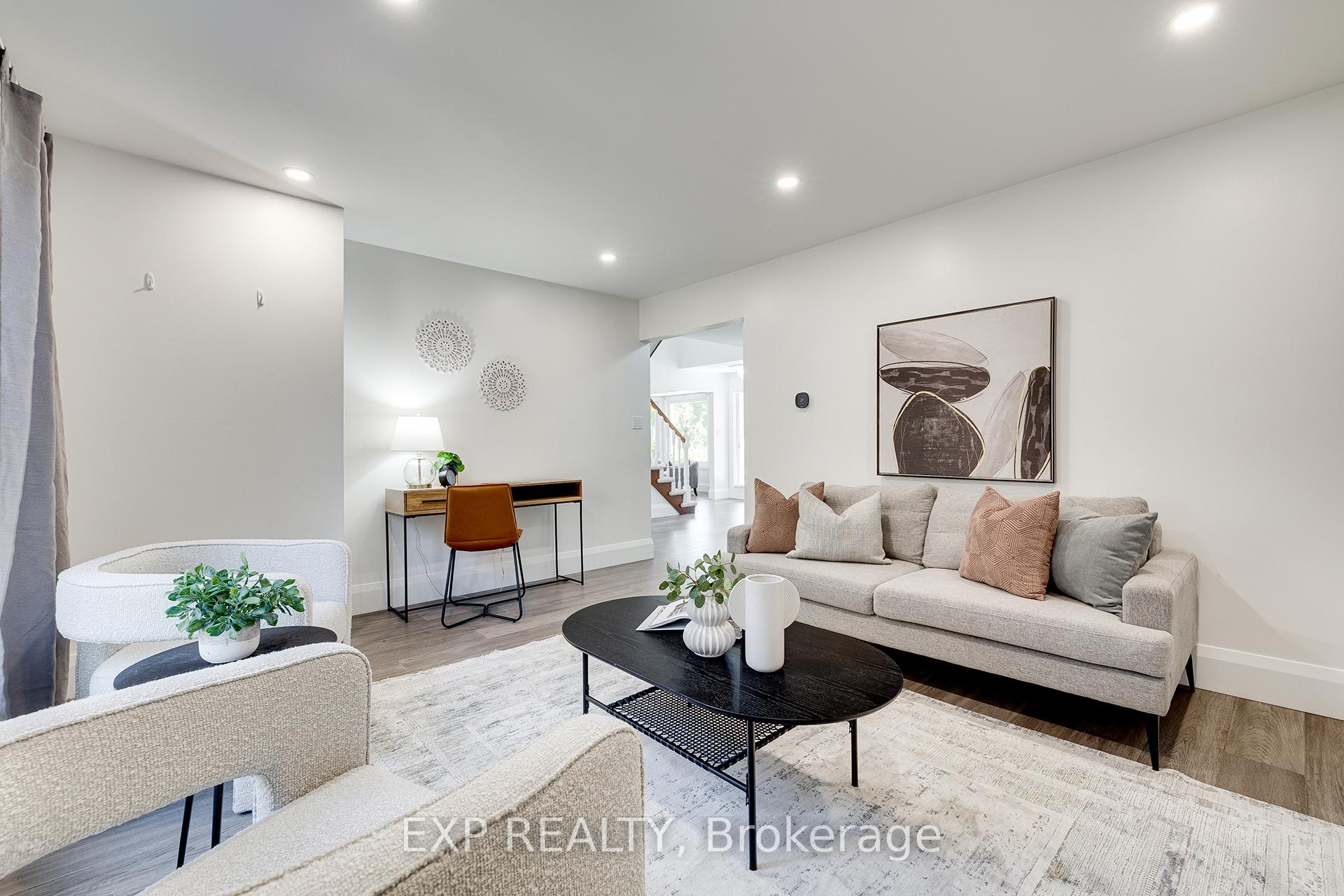 Photo 14 of 173 Woodbend Crescent, Waterloo, Beechwood West — HOMEH