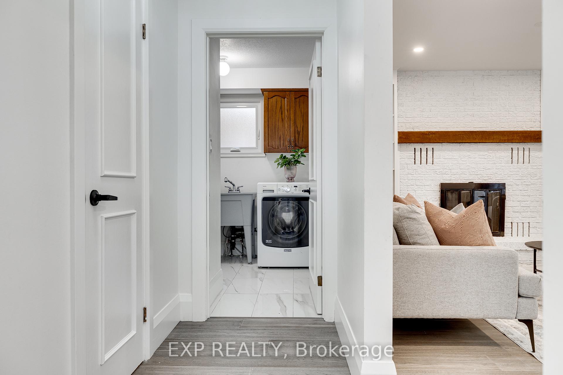 Photo 17 of 173 Woodbend Crescent, Waterloo, Beechwood West — HOMEH