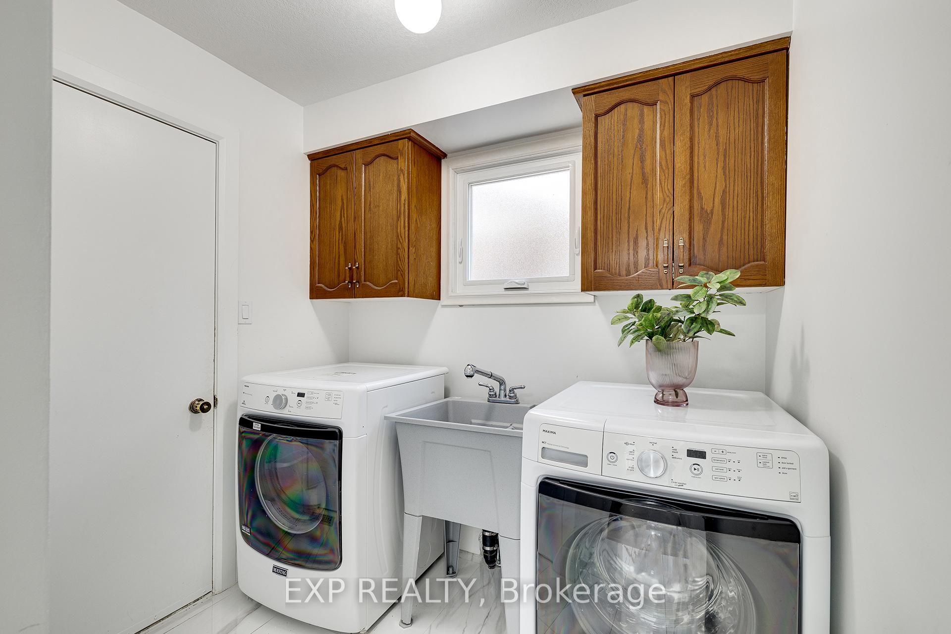 Photo 19 of 173 Woodbend Crescent, Waterloo, Beechwood West — HOMEH